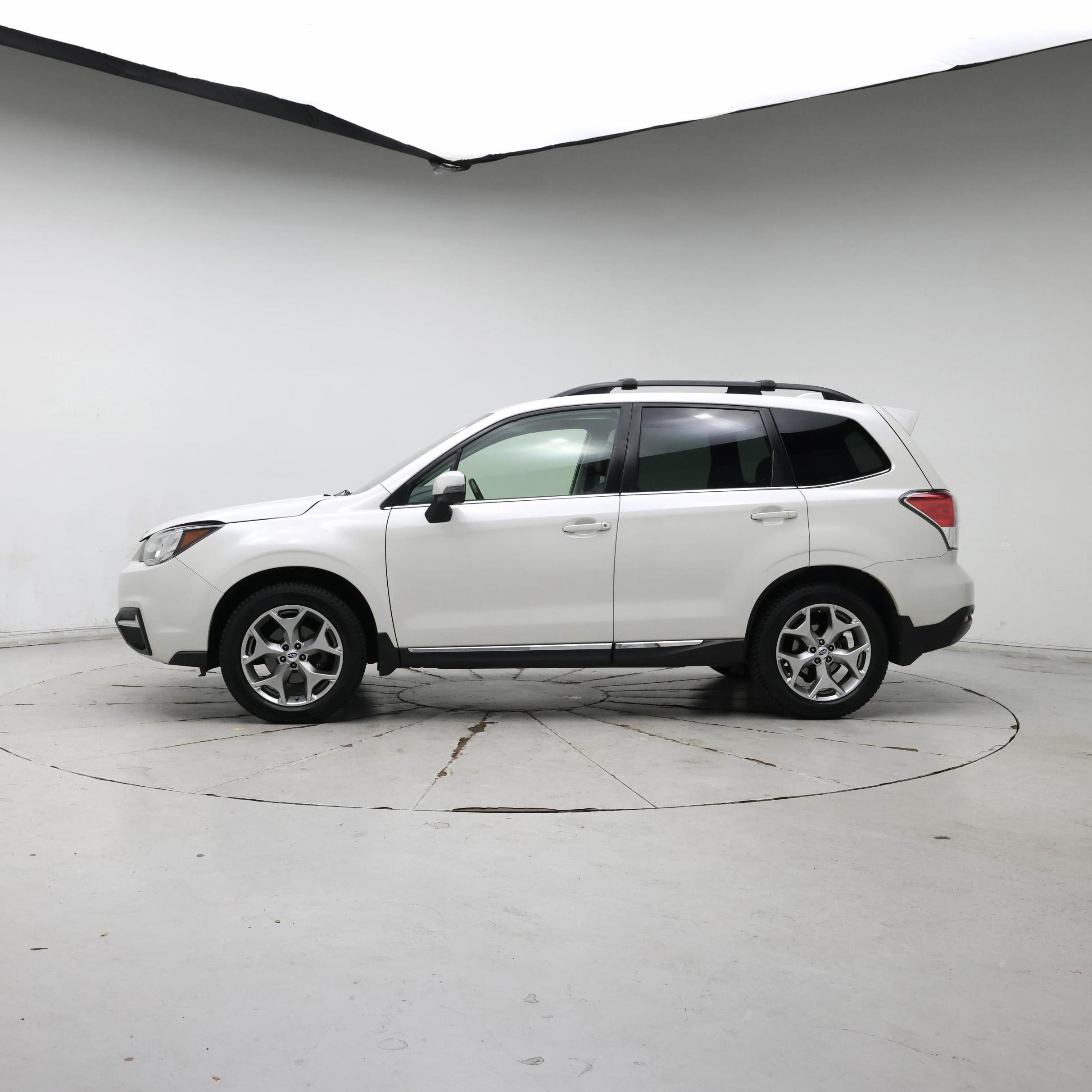 Thumbnail: 2018 Subaru Forester - 3