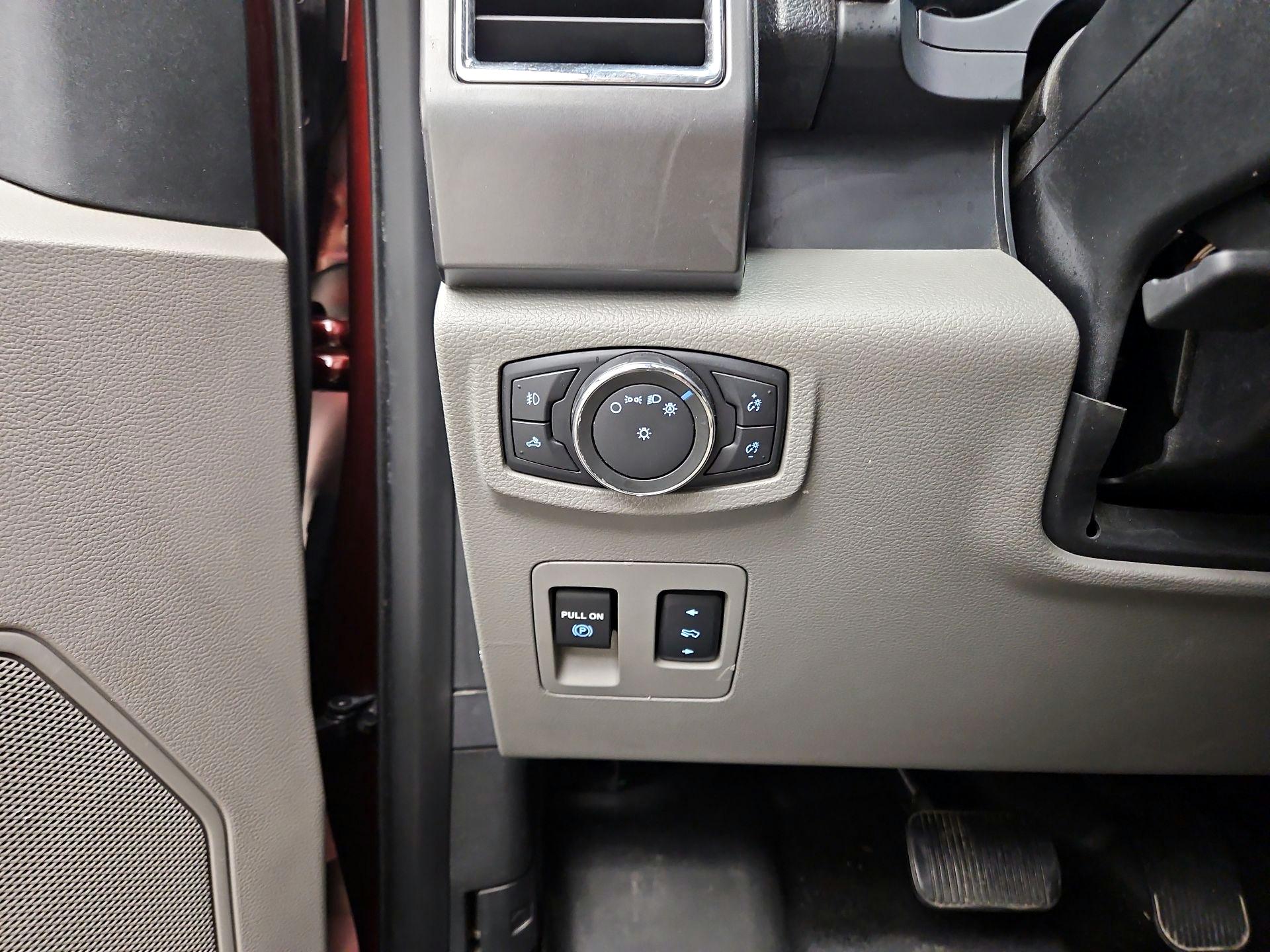 Thumbnail: 2016 Ford F-150 - 13