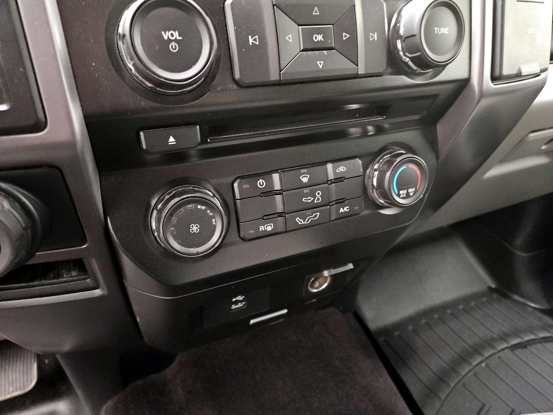 Thumbnail: 2016 Ford F-150 - 16