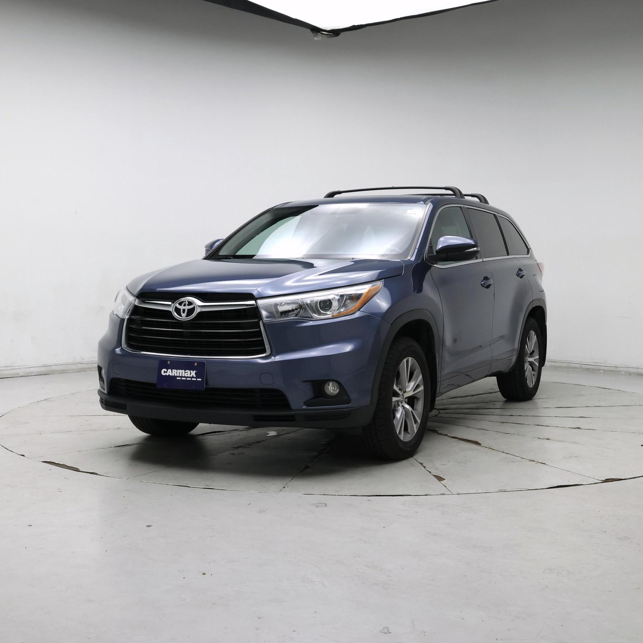 Thumbnail: 2016 Toyota Highlander - 4