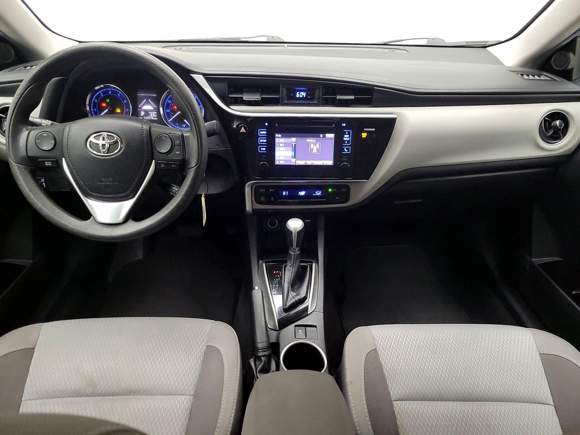 Thumbnail: 2017 Toyota Corolla - 9