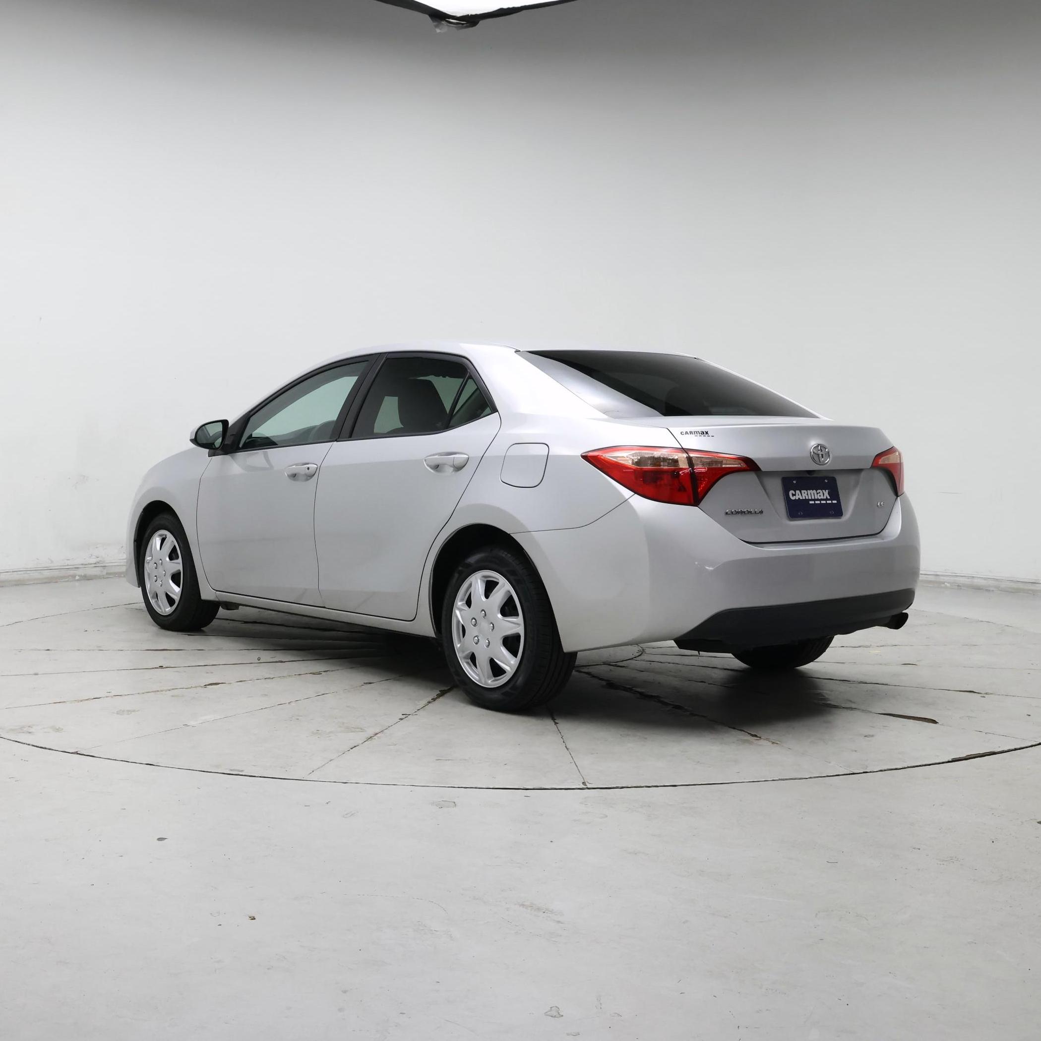 Thumbnail: 2017 Toyota Corolla - 2