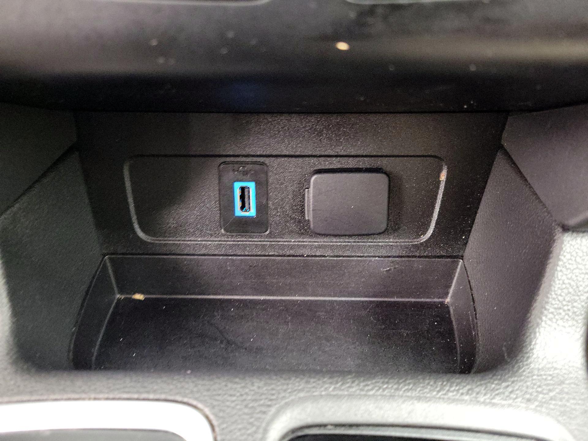 Thumbnail: 2018 Ford Escape - 18