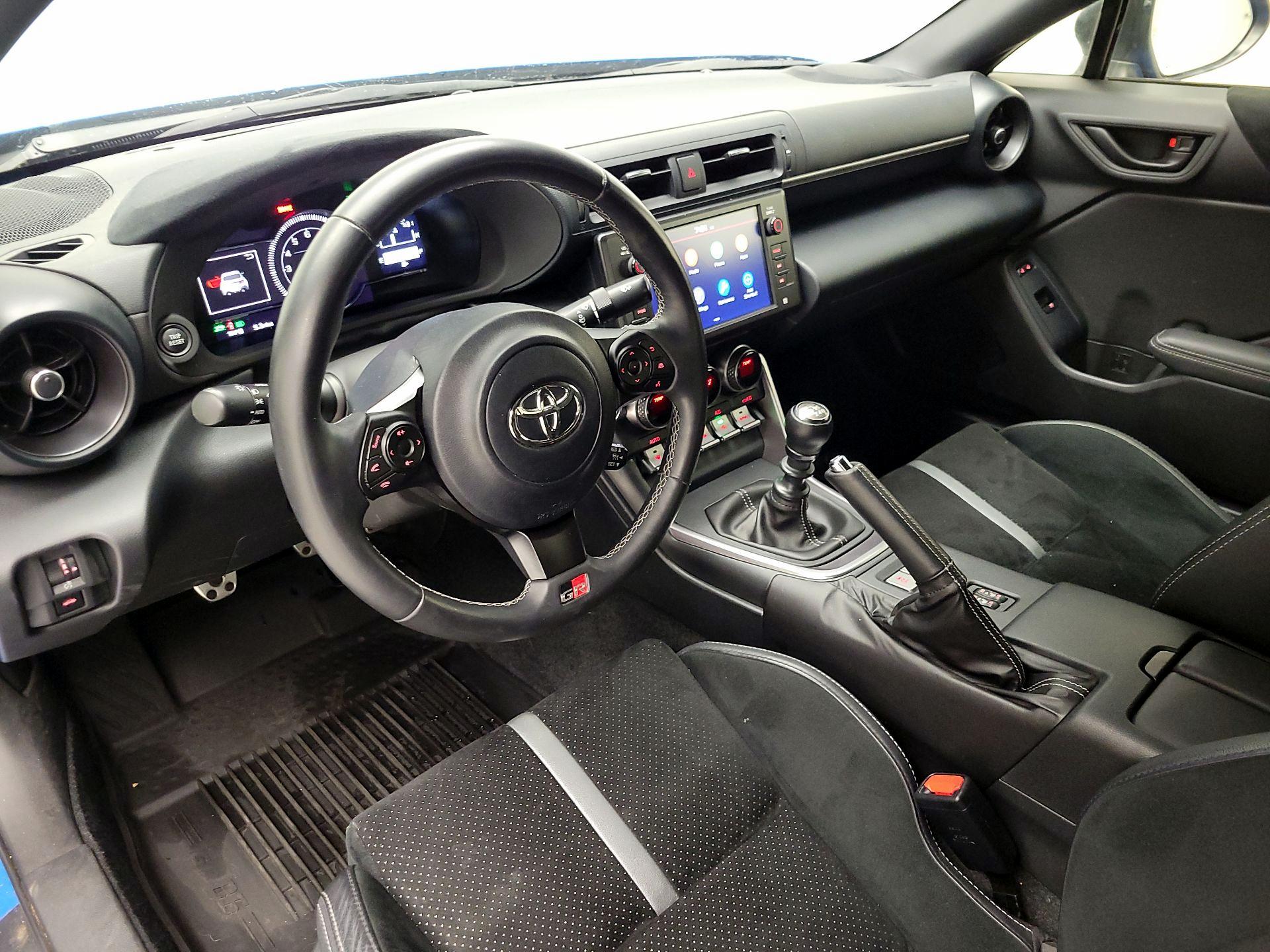 Thumbnail: 2024 Toyota GR86 - 9