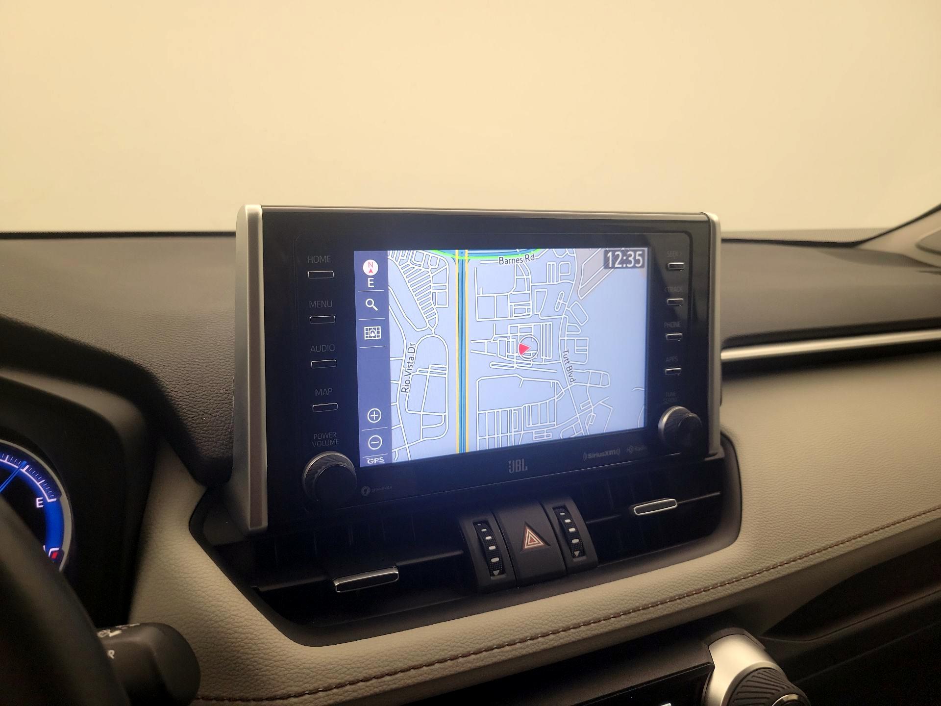 Thumbnail: 2021 Toyota RAV4 - 14