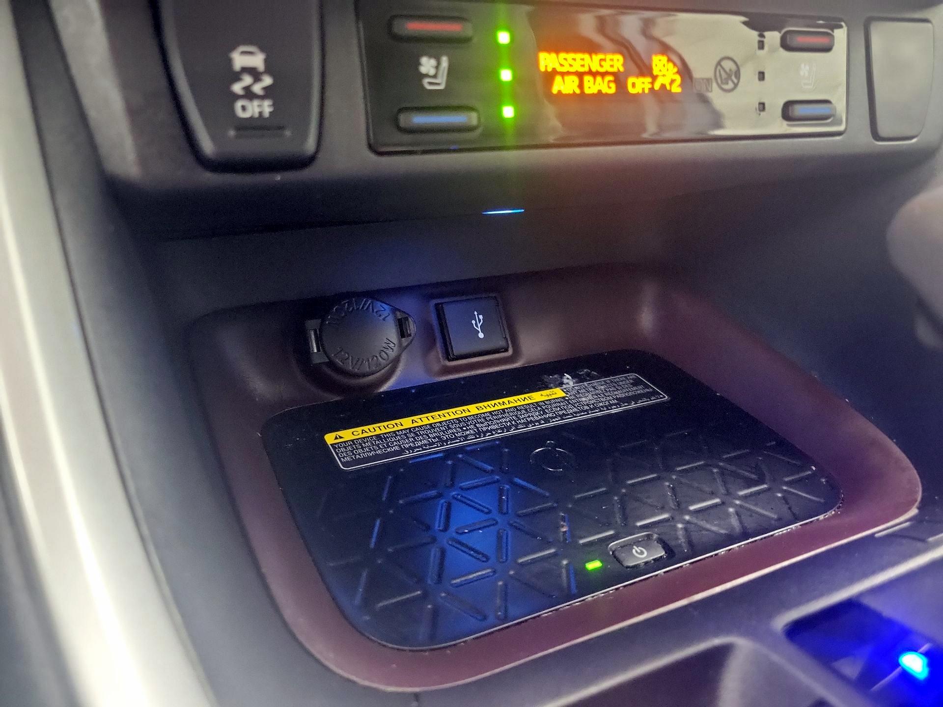 Thumbnail: 2021 Toyota RAV4 - 19