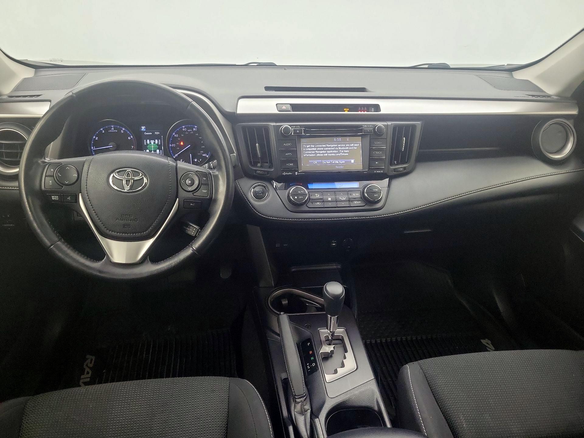 Thumbnail: 2018 Toyota RAV4 - 9