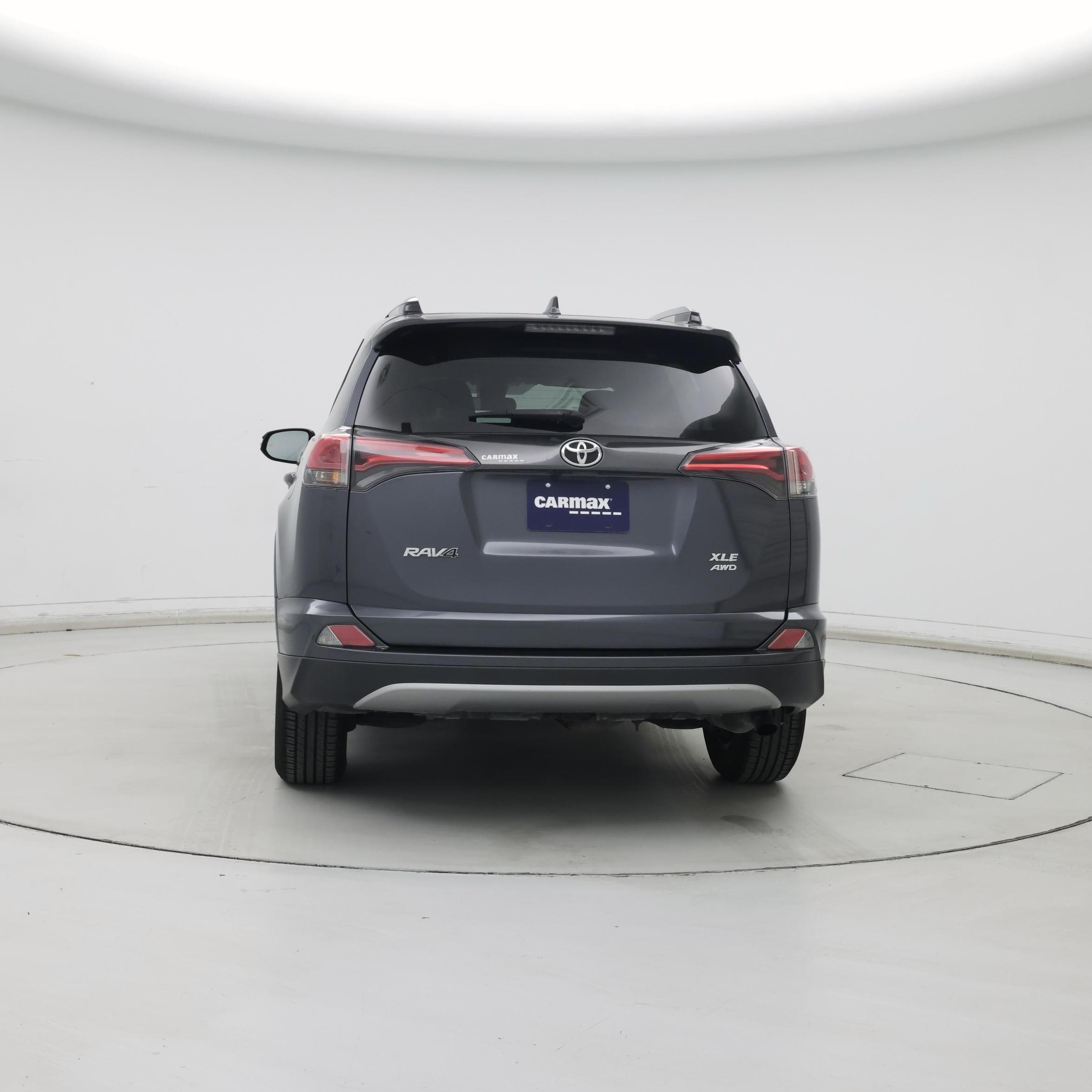 Thumbnail: 2018 Toyota RAV4 - 6