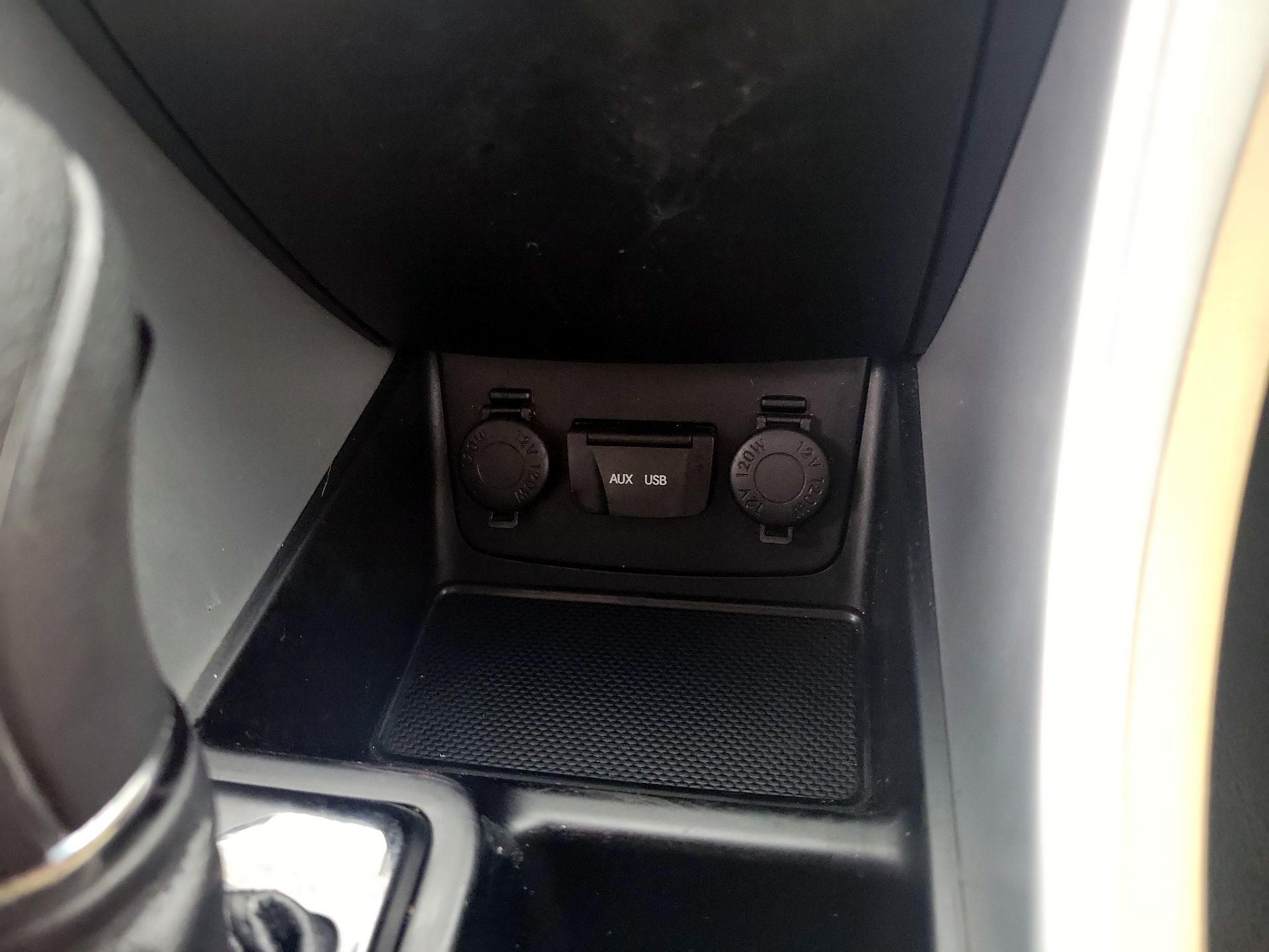 Thumbnail: 2014 Hyundai Sonata - 18