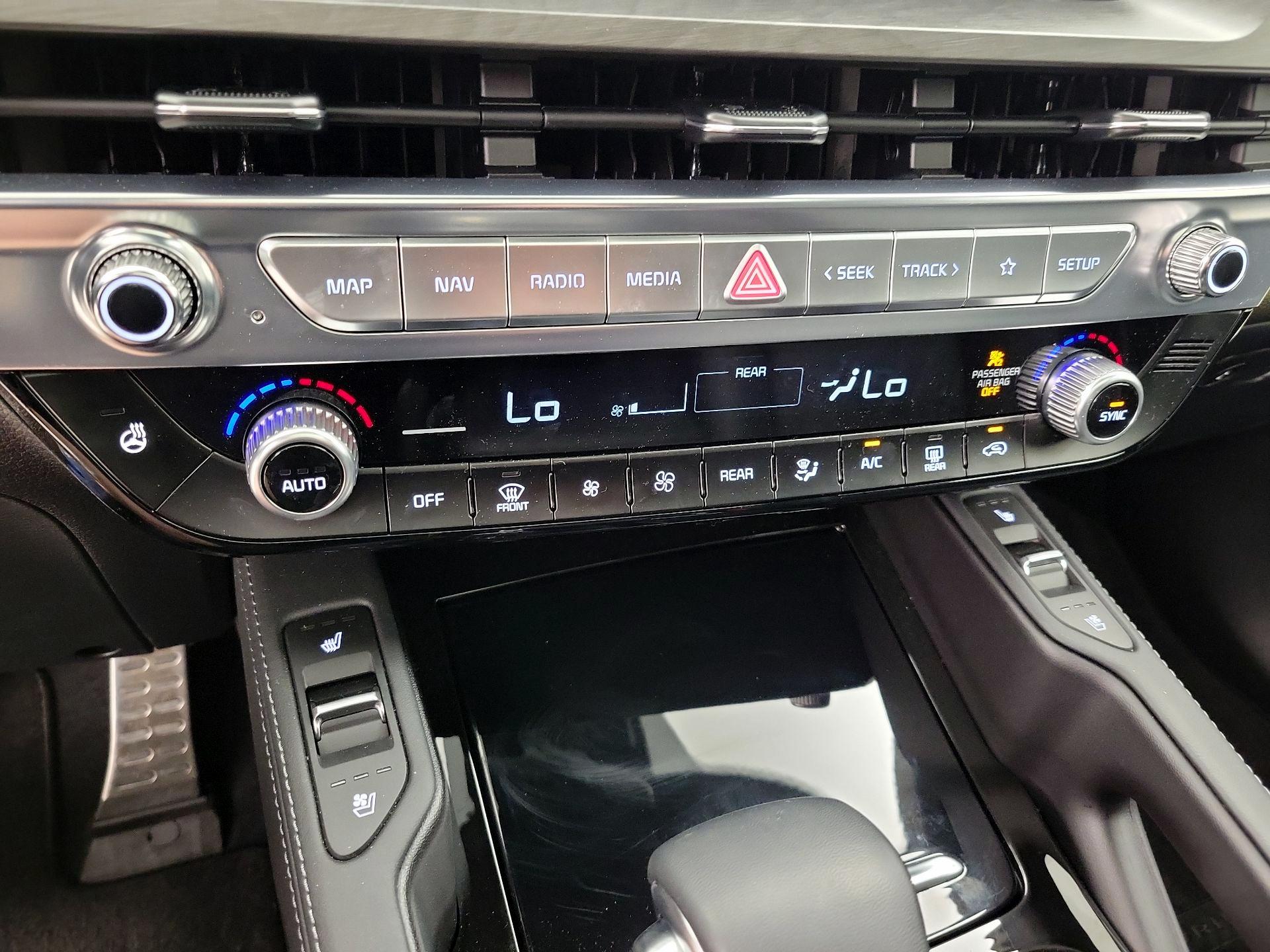 Thumbnail: 2025 Kia Telluride - 17