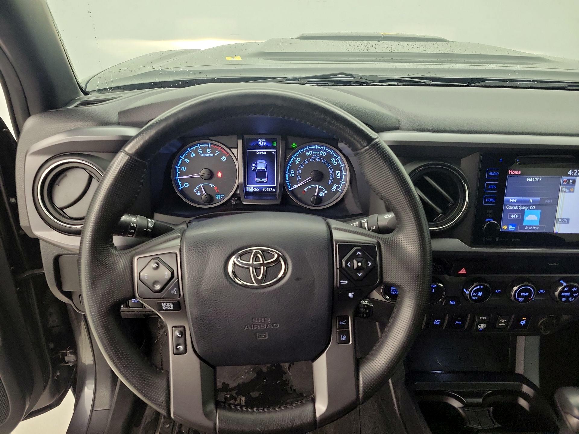 Thumbnail: 2018 Toyota Tacoma - 10