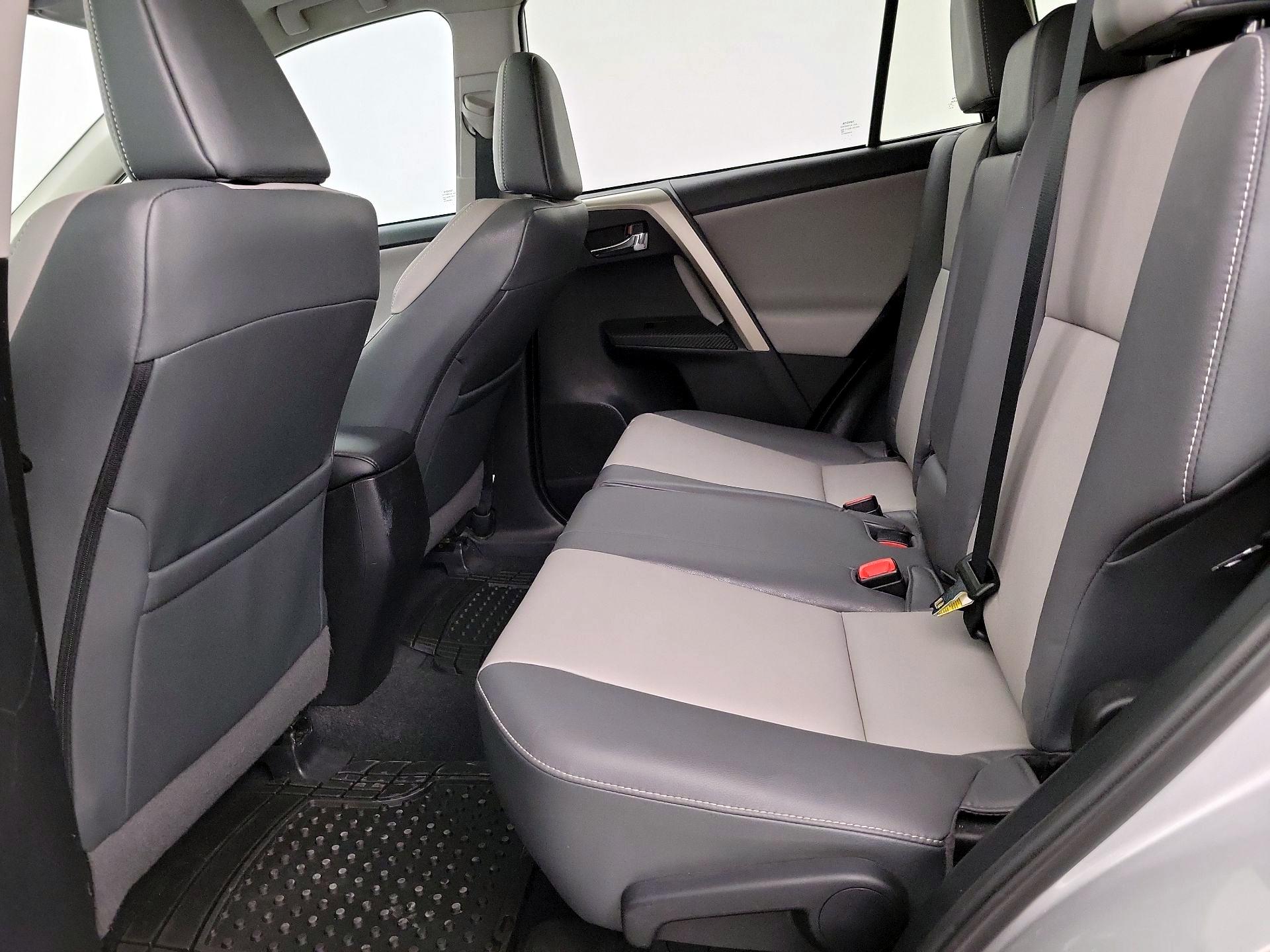 Thumbnail: 2014 Toyota RAV4 - 19