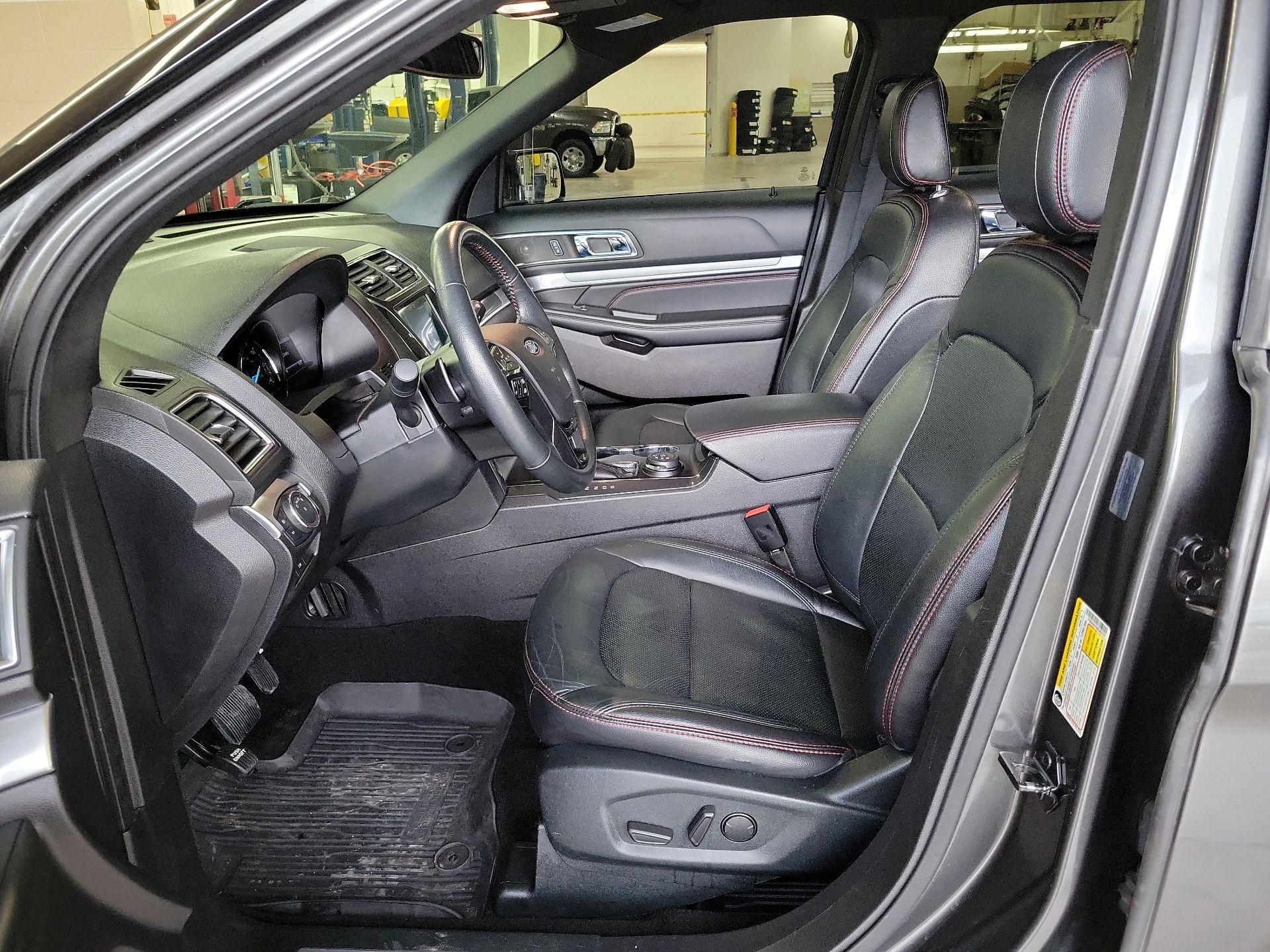 Thumbnail: 2019 Ford Explorer - 9