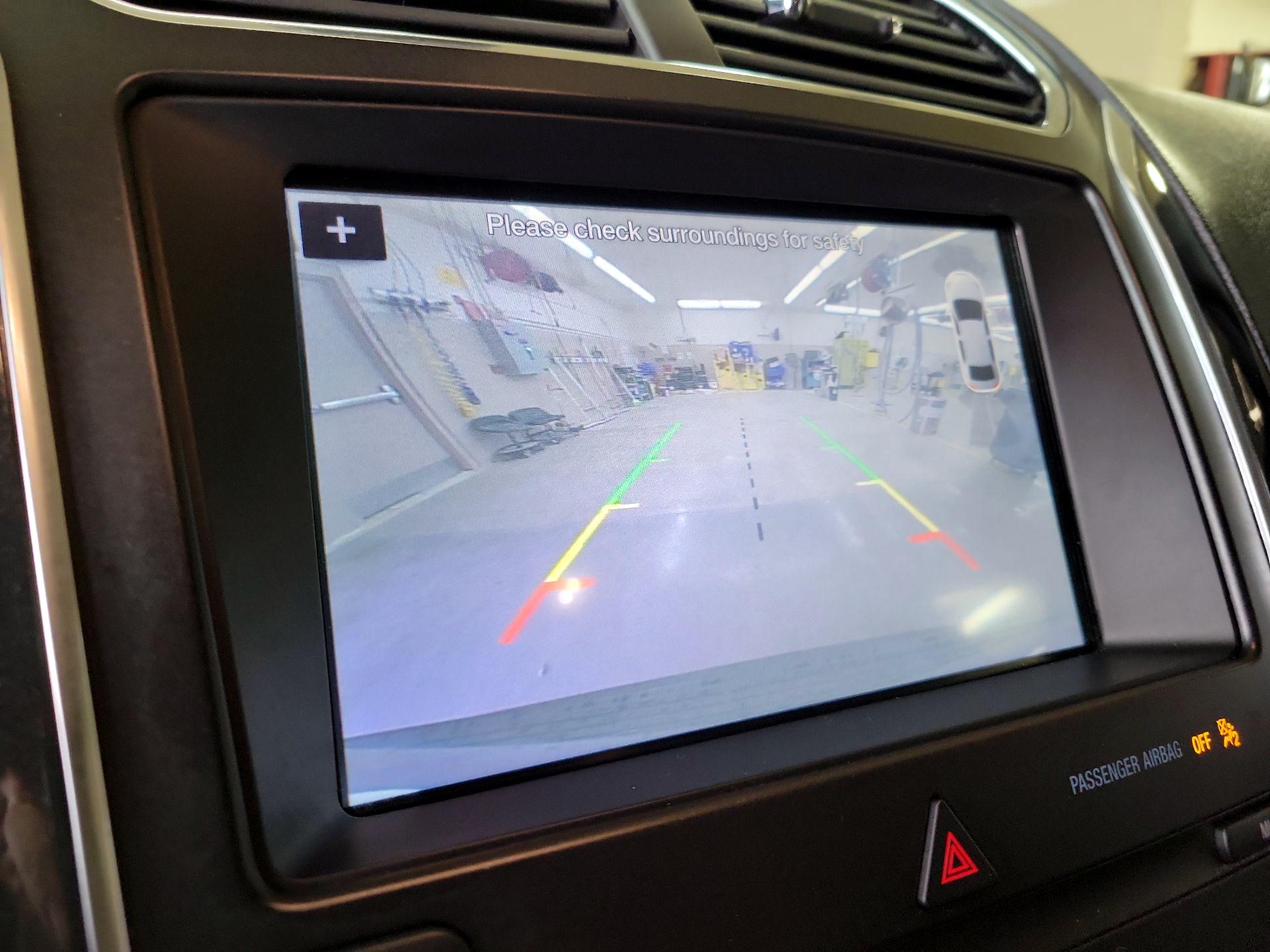 Thumbnail: 2019 Ford Explorer - 13