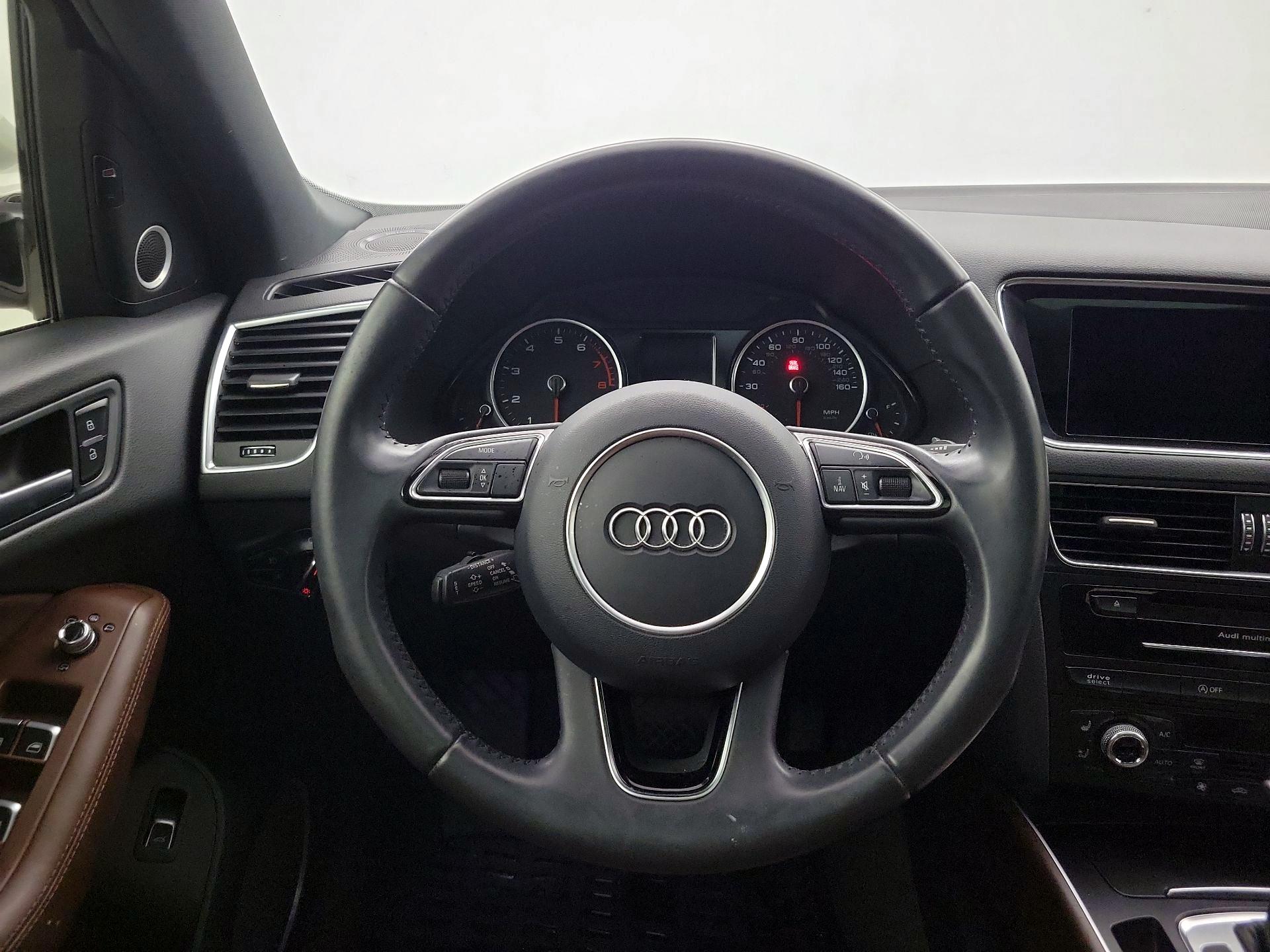 Thumbnail: 2015 Audi Q5 - 10