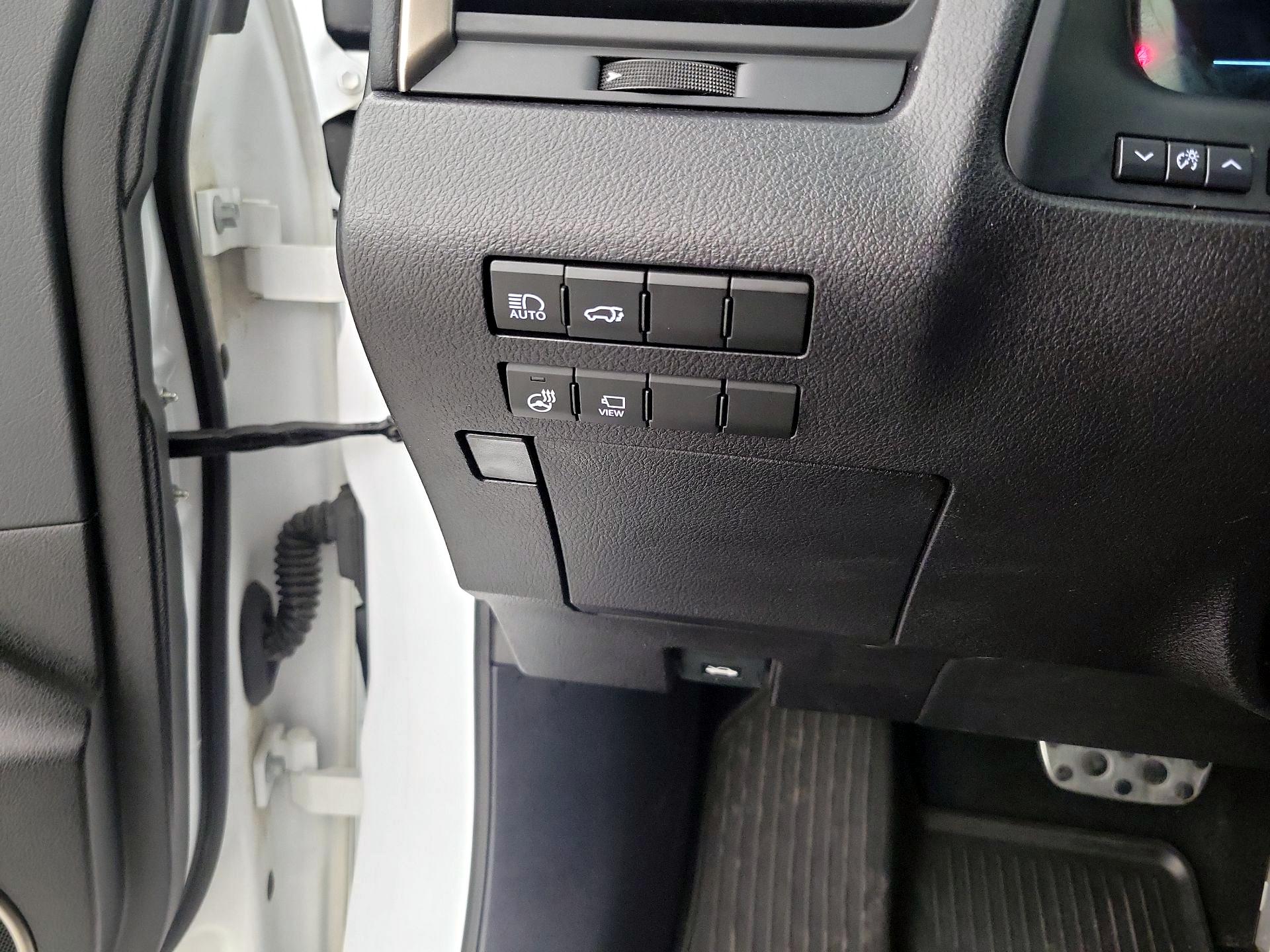 Thumbnail: 2019 Lexus RX - 13