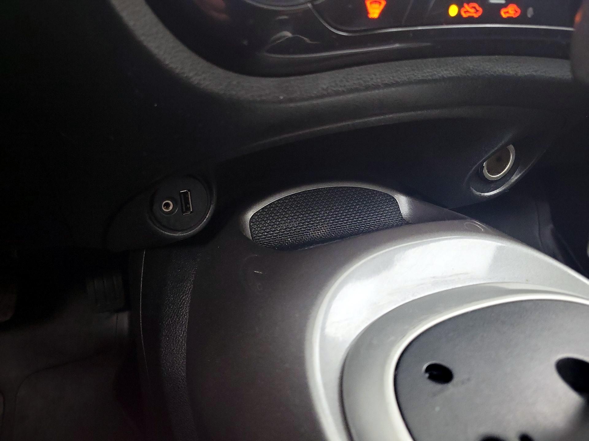 Thumbnail: 2015 Nissan Juke - 18