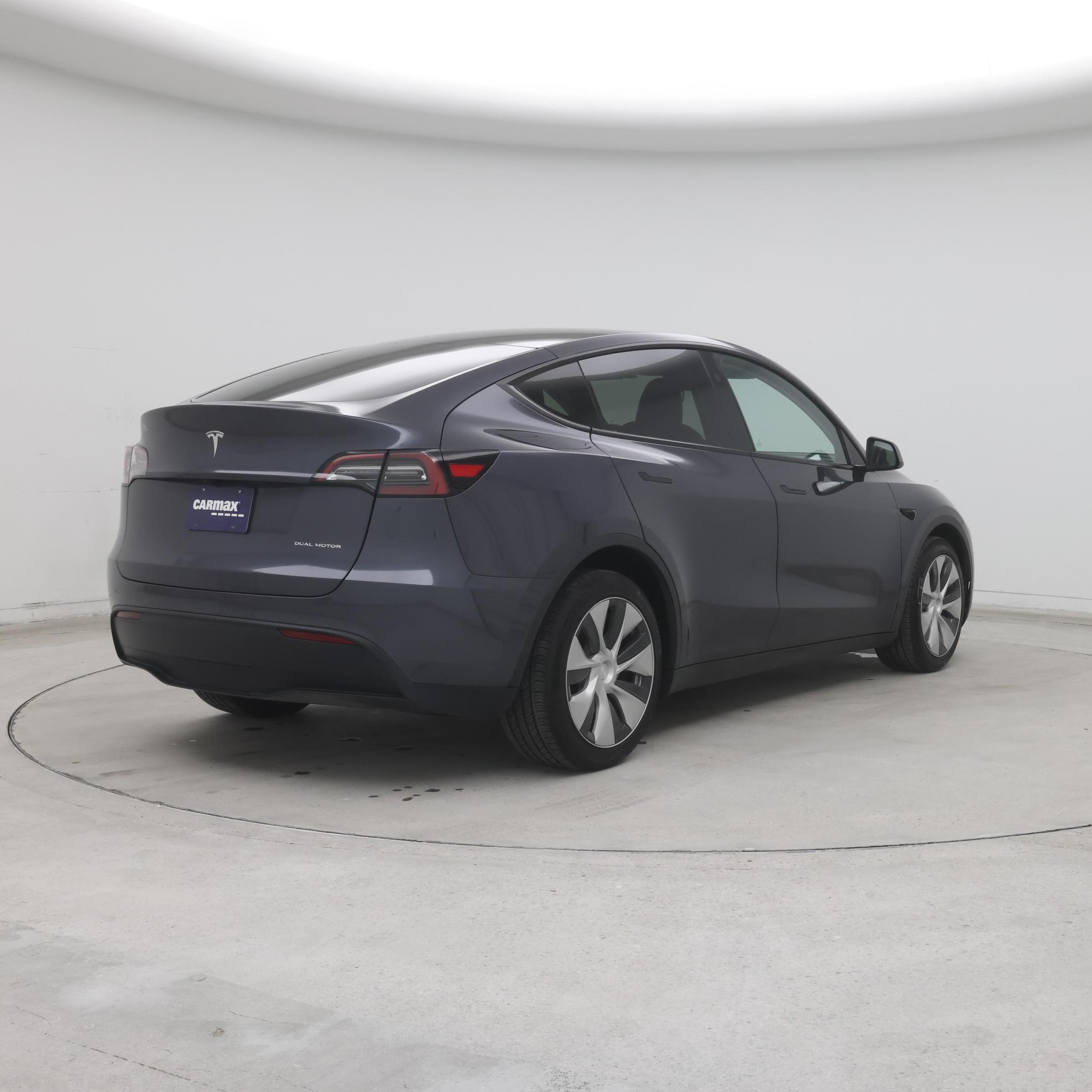 Thumbnail: 2023 Tesla Model Y - 8