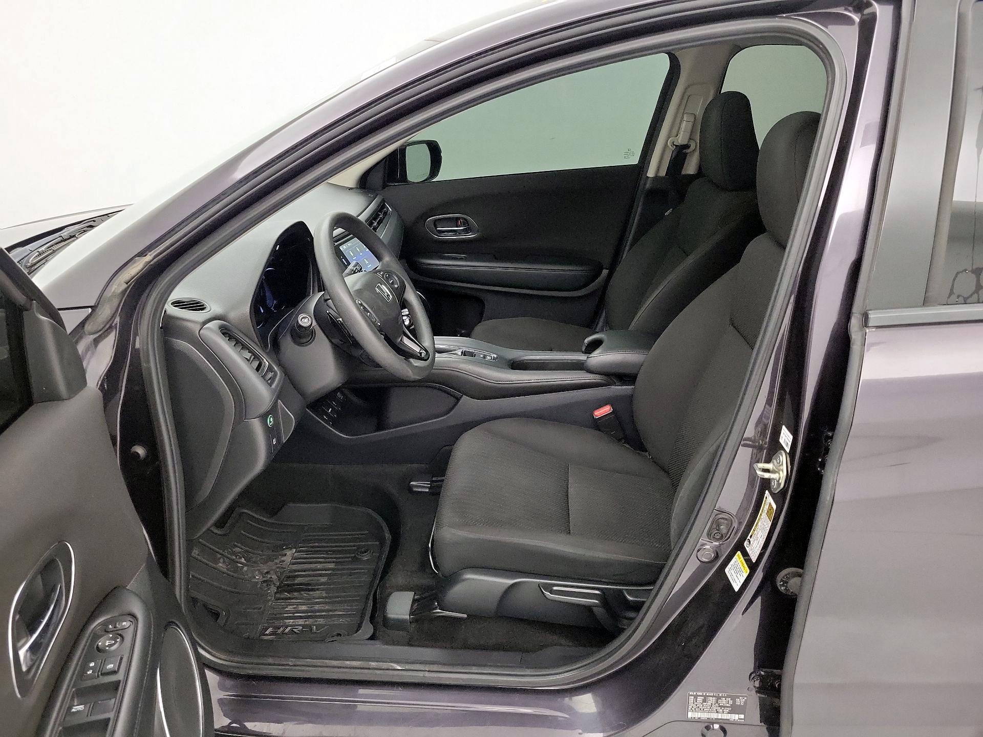 Thumbnail: 2016 Honda HR-V - 11