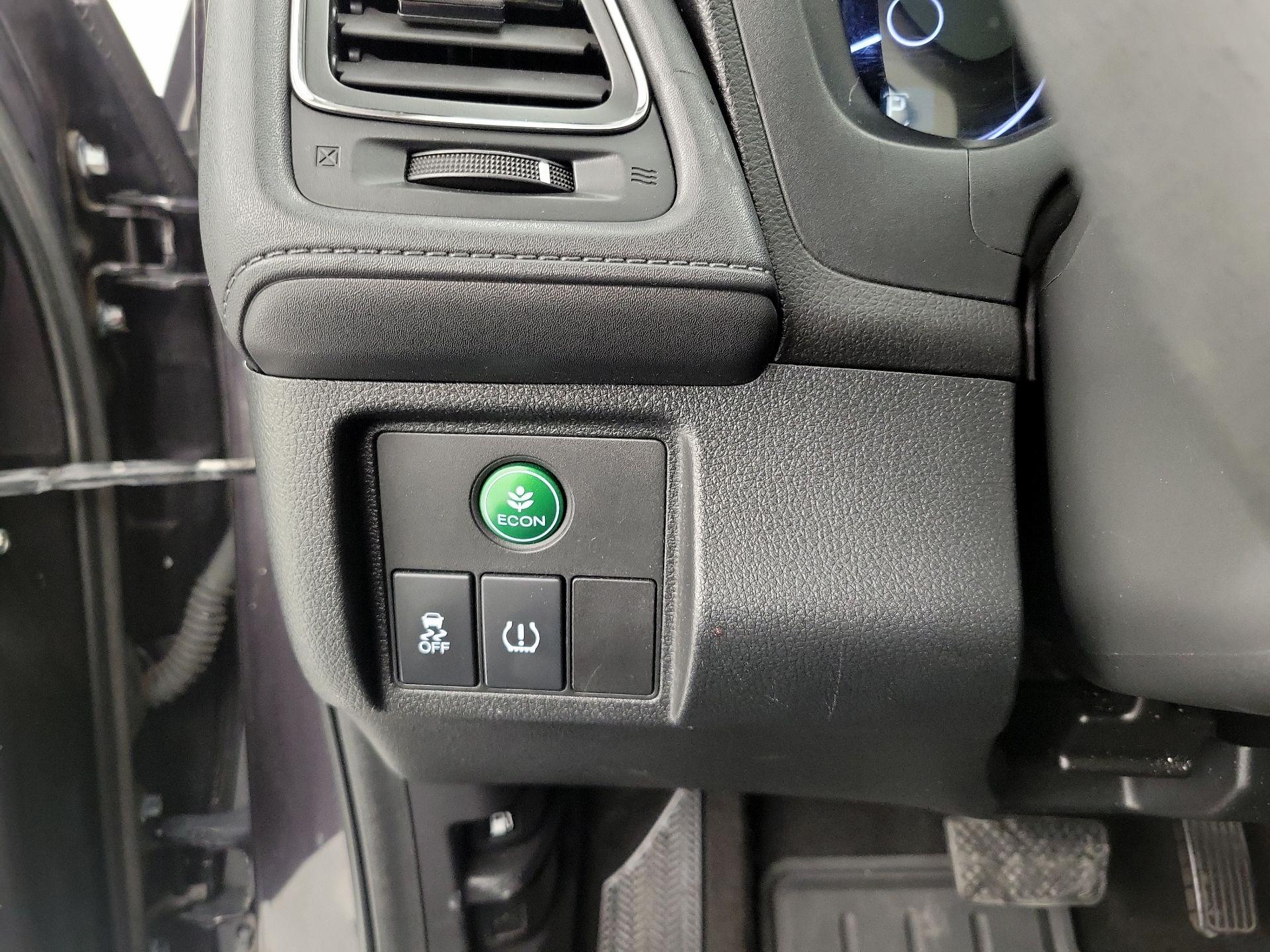 Thumbnail: 2016 Honda HR-V - 13