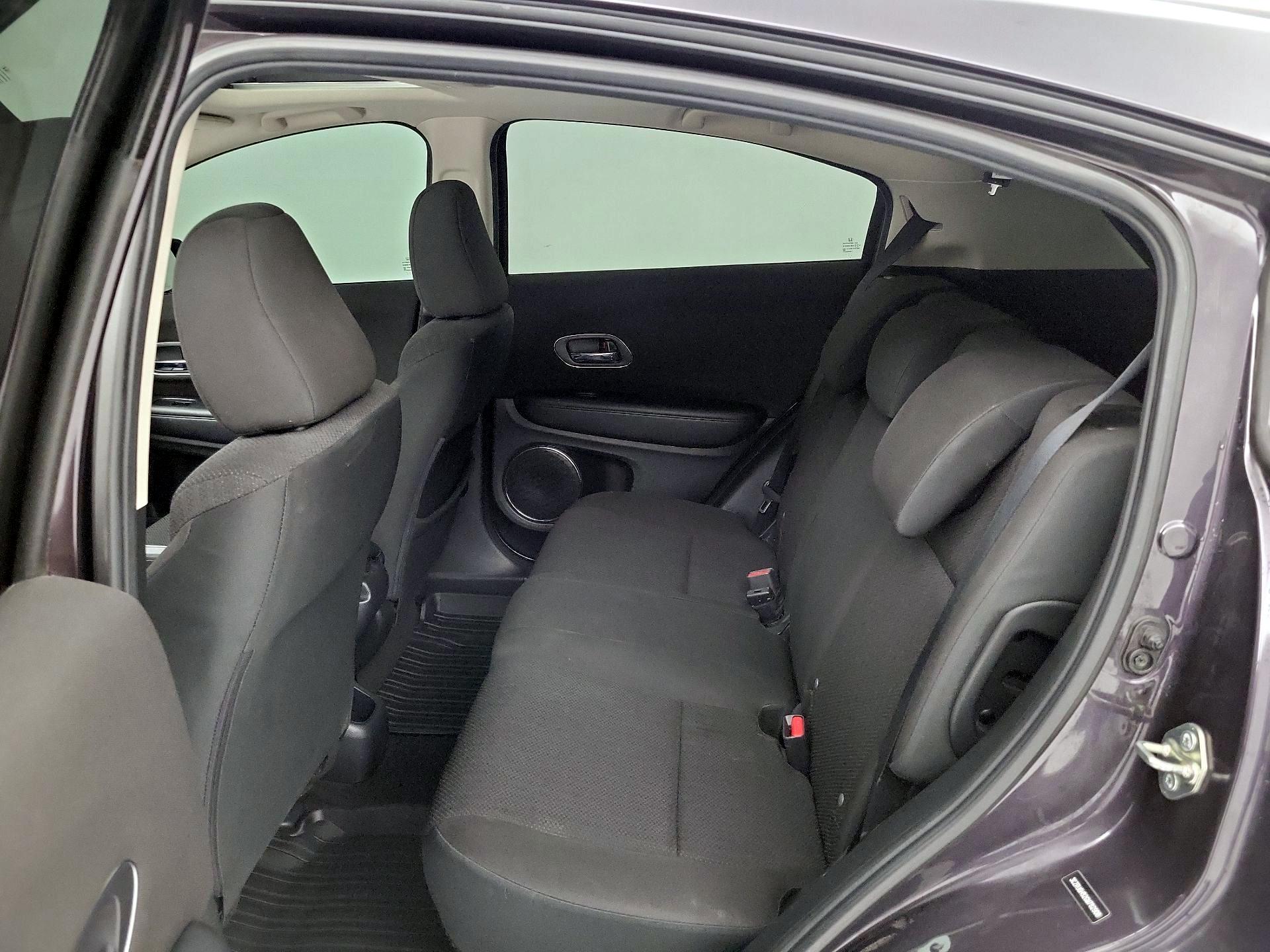 Thumbnail: 2016 Honda HR-V - 20