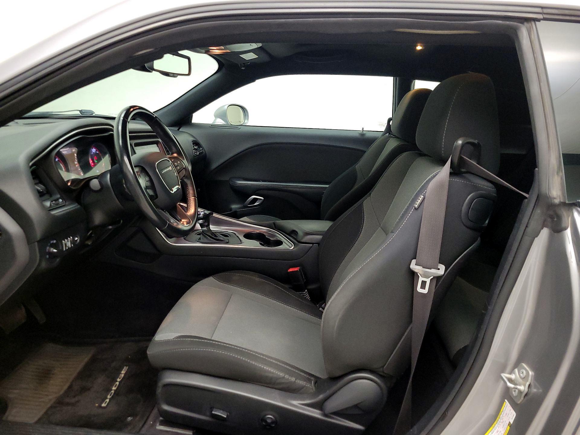 Thumbnail: 2016 Dodge Challenger - 11