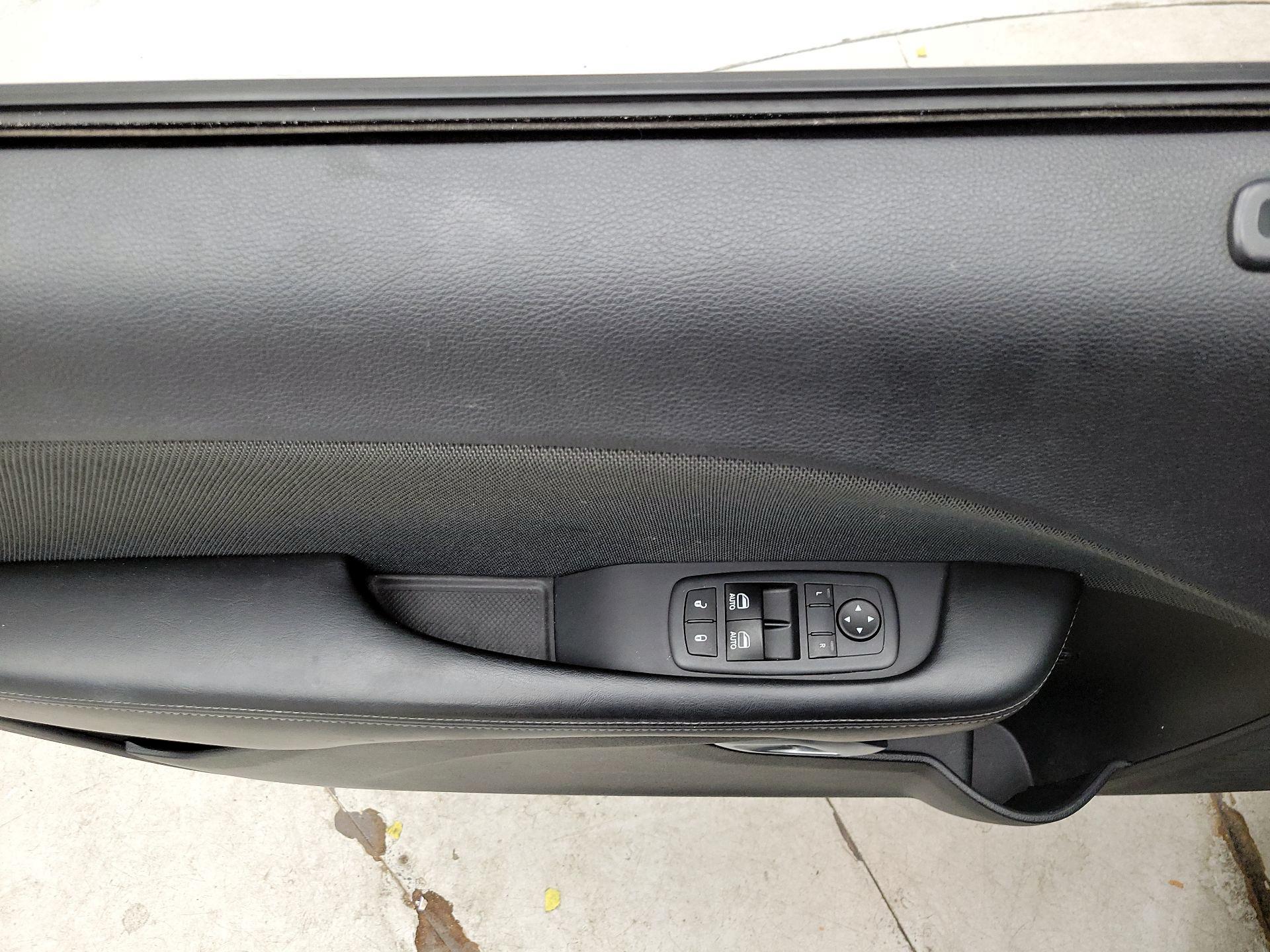 Thumbnail: 2016 Dodge Challenger - 12