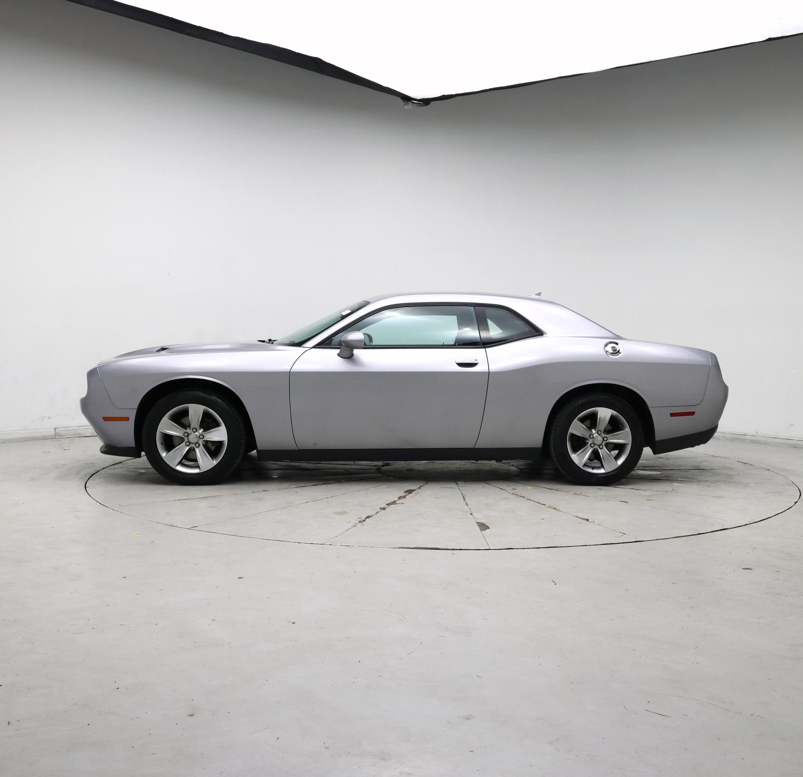 Thumbnail: 2016 Dodge Challenger - 3