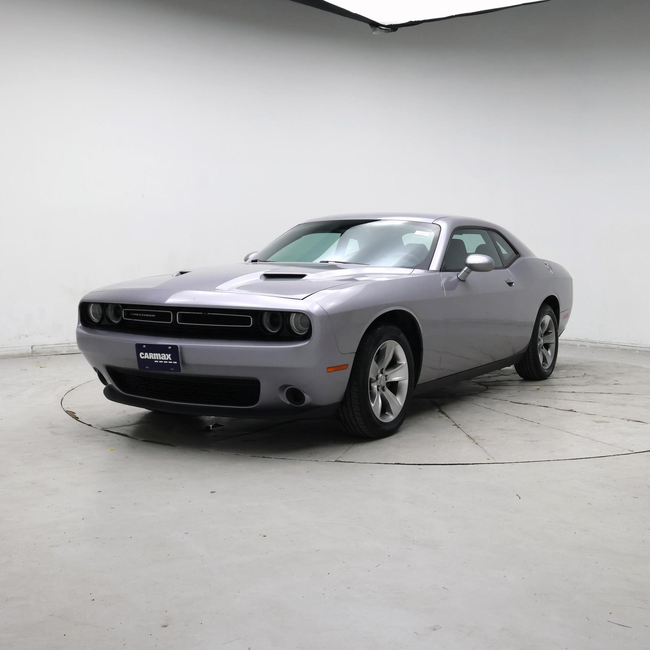 Thumbnail: 2016 Dodge Challenger - 4