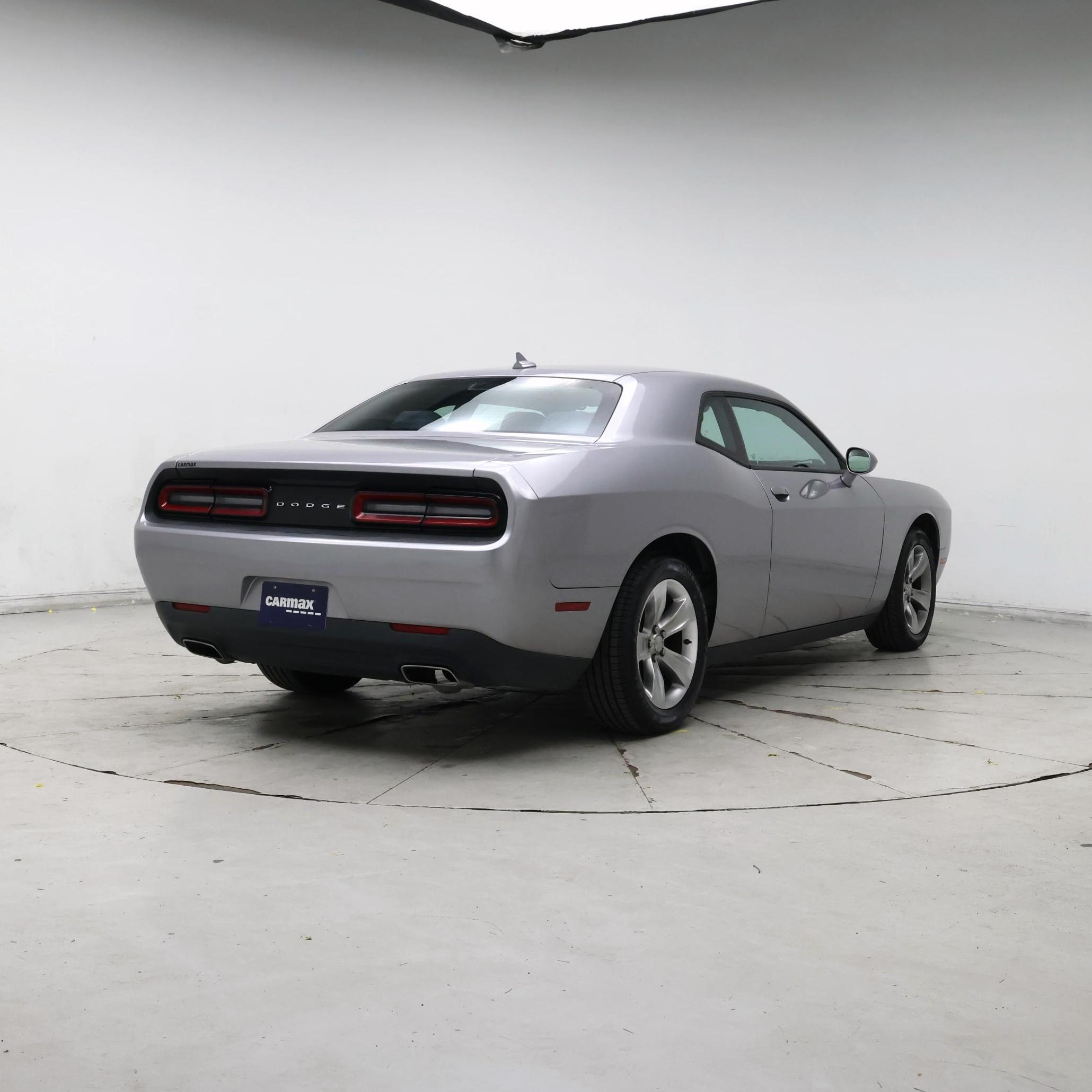 Thumbnail: 2016 Dodge Challenger - 8