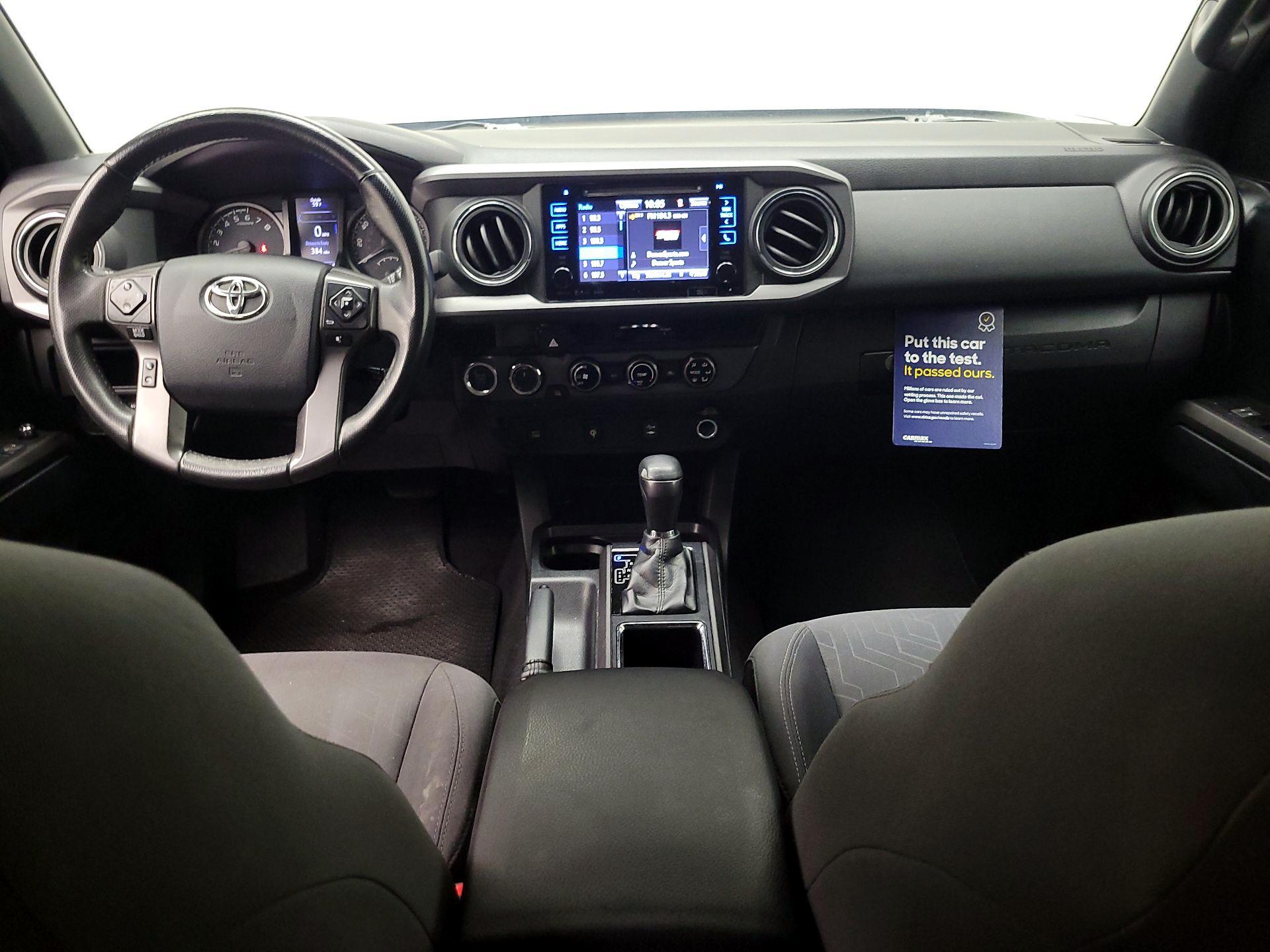 Thumbnail: 2017 Toyota Tacoma - 9