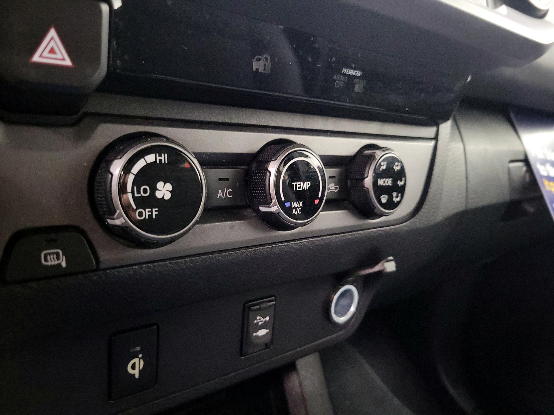 Thumbnail: 2017 Toyota Tacoma - 13