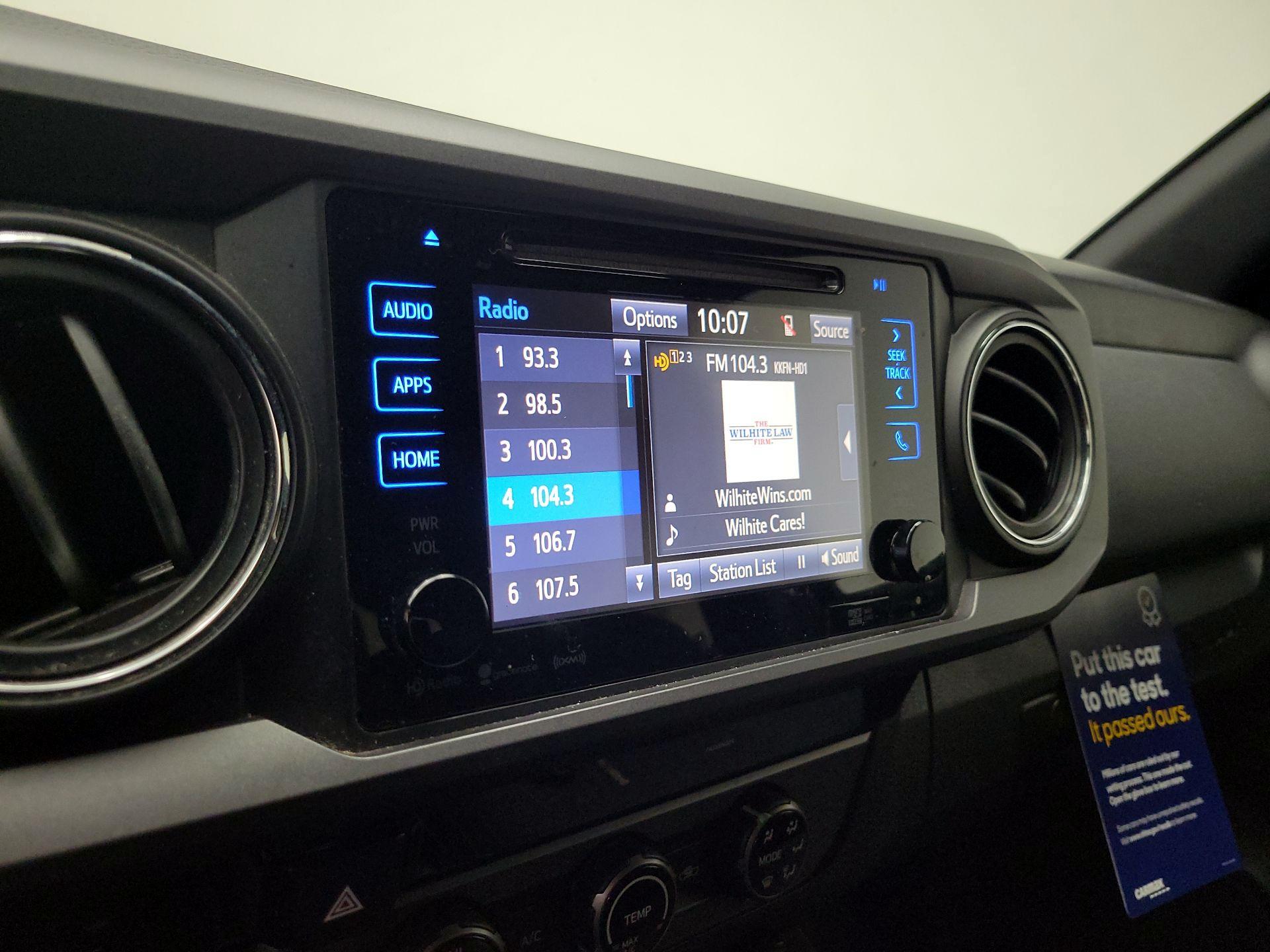 Thumbnail: 2017 Toyota Tacoma - 15