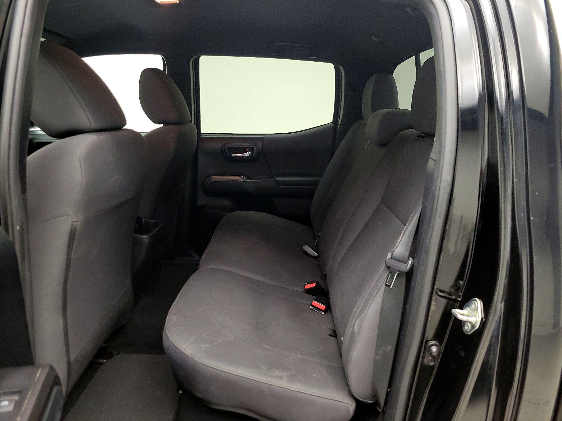 Thumbnail: 2017 Toyota Tacoma - 19