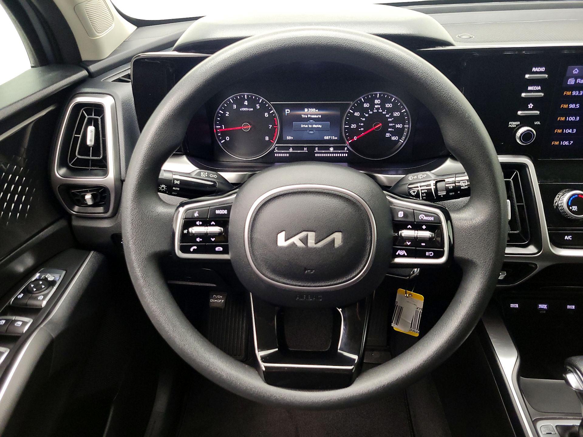 Thumbnail: 2022 Kia Sorento - 10