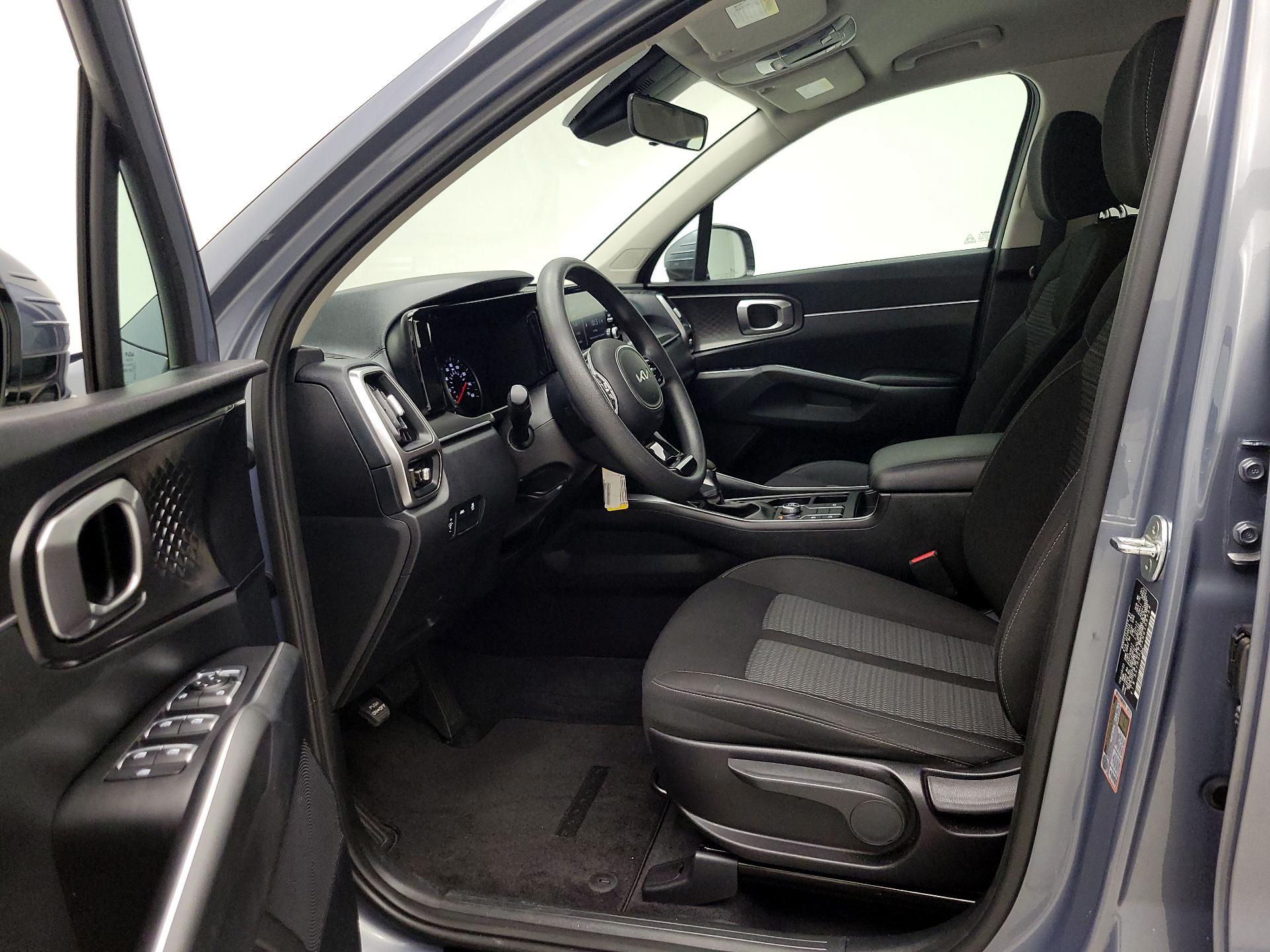 Thumbnail: 2022 Kia Sorento - 11