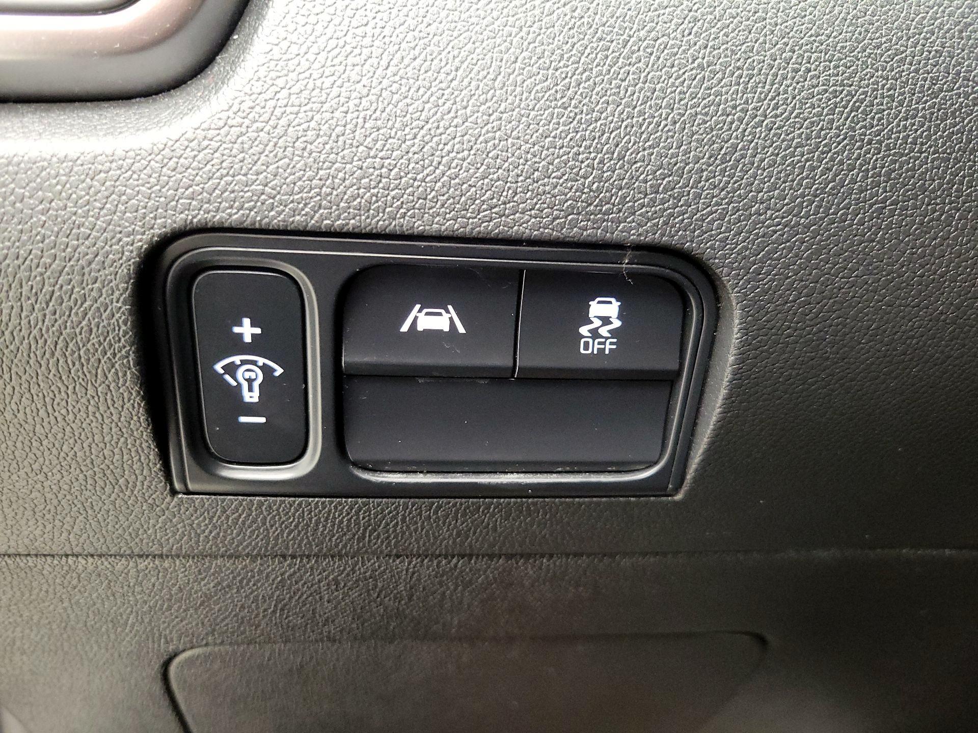 Thumbnail: 2022 Kia Sorento - 13