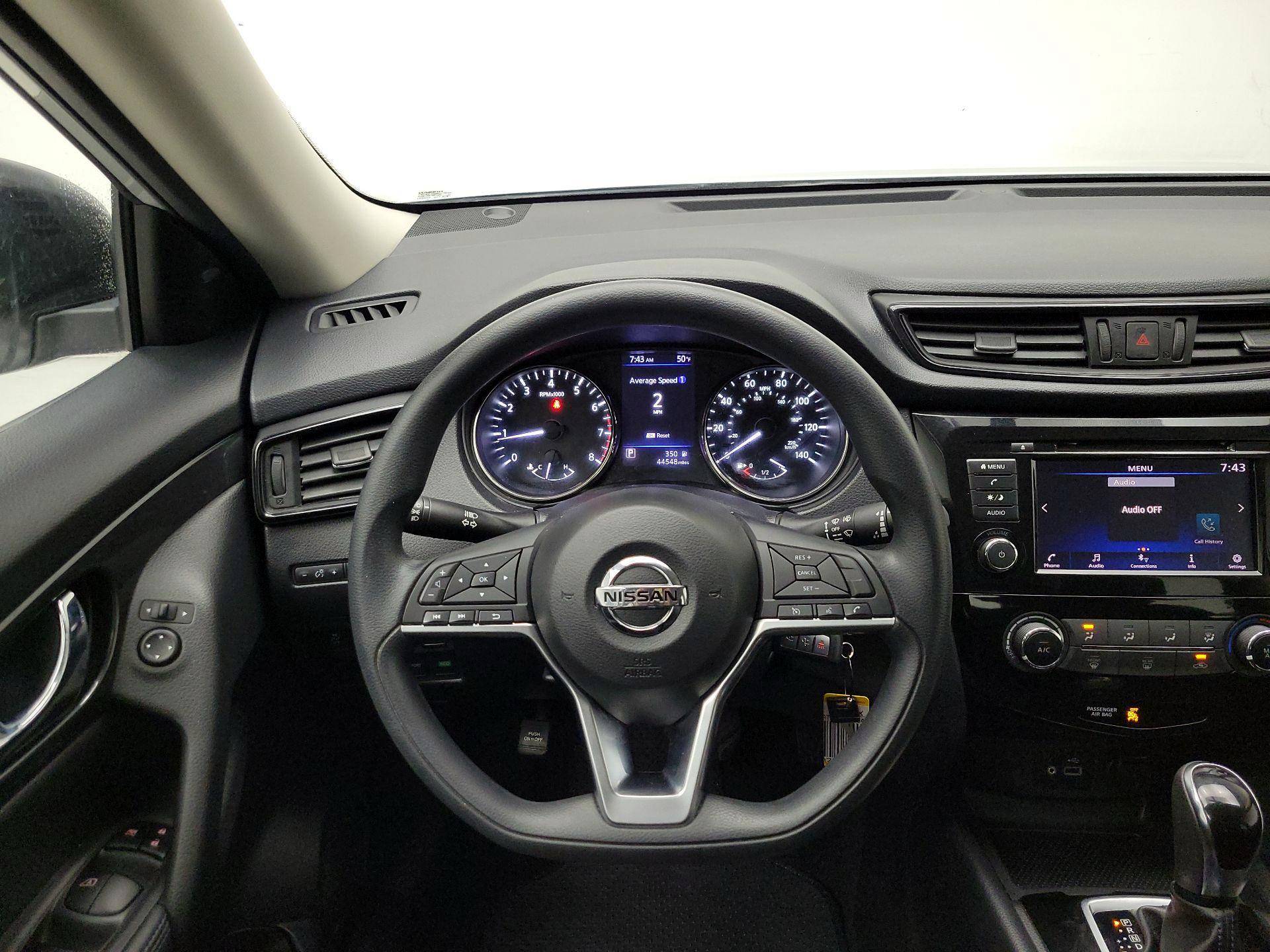 Thumbnail: 2018 Nissan Rogue - 10