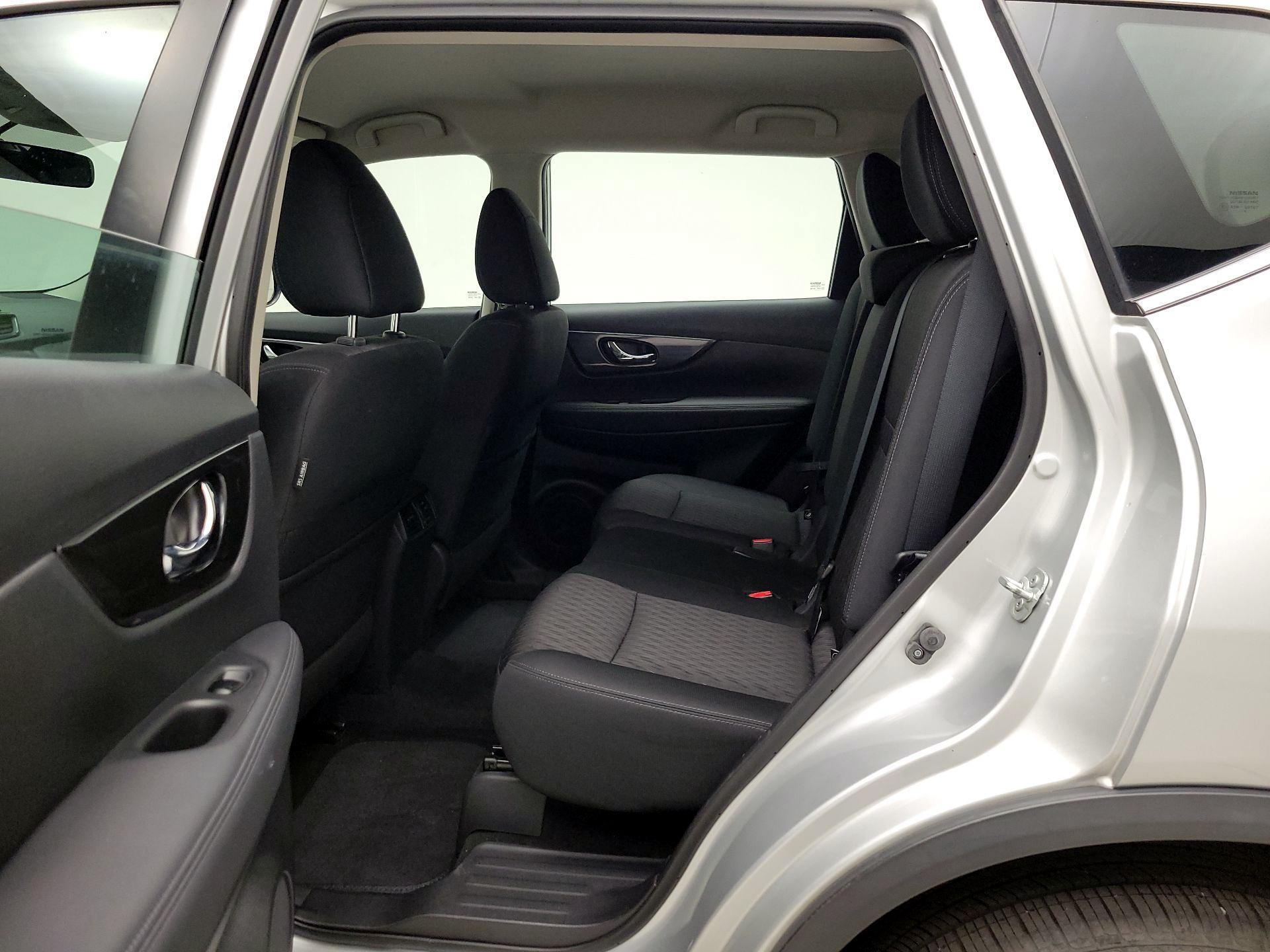 Thumbnail: 2018 Nissan Rogue - 19