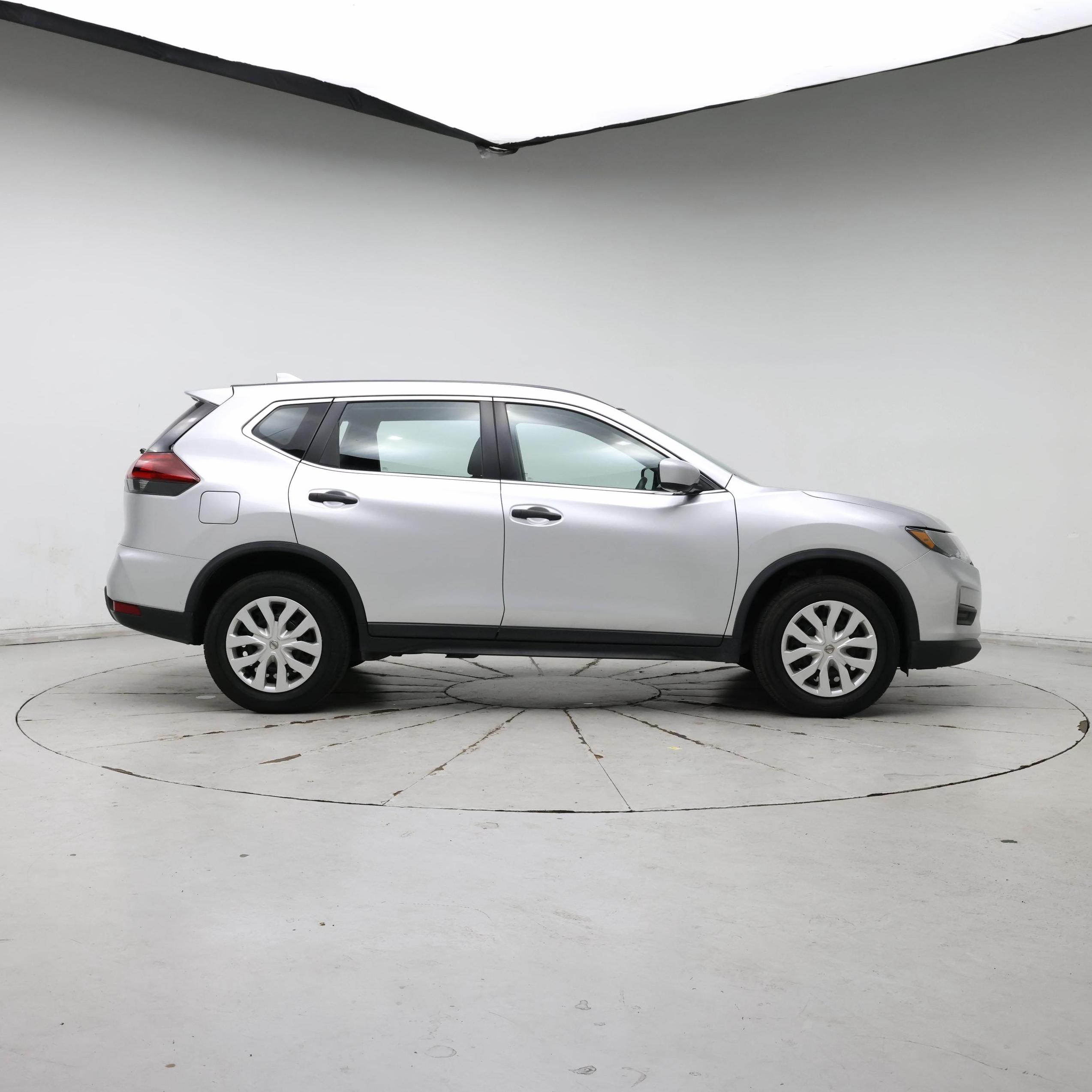 Thumbnail: 2018 Nissan Rogue - 7