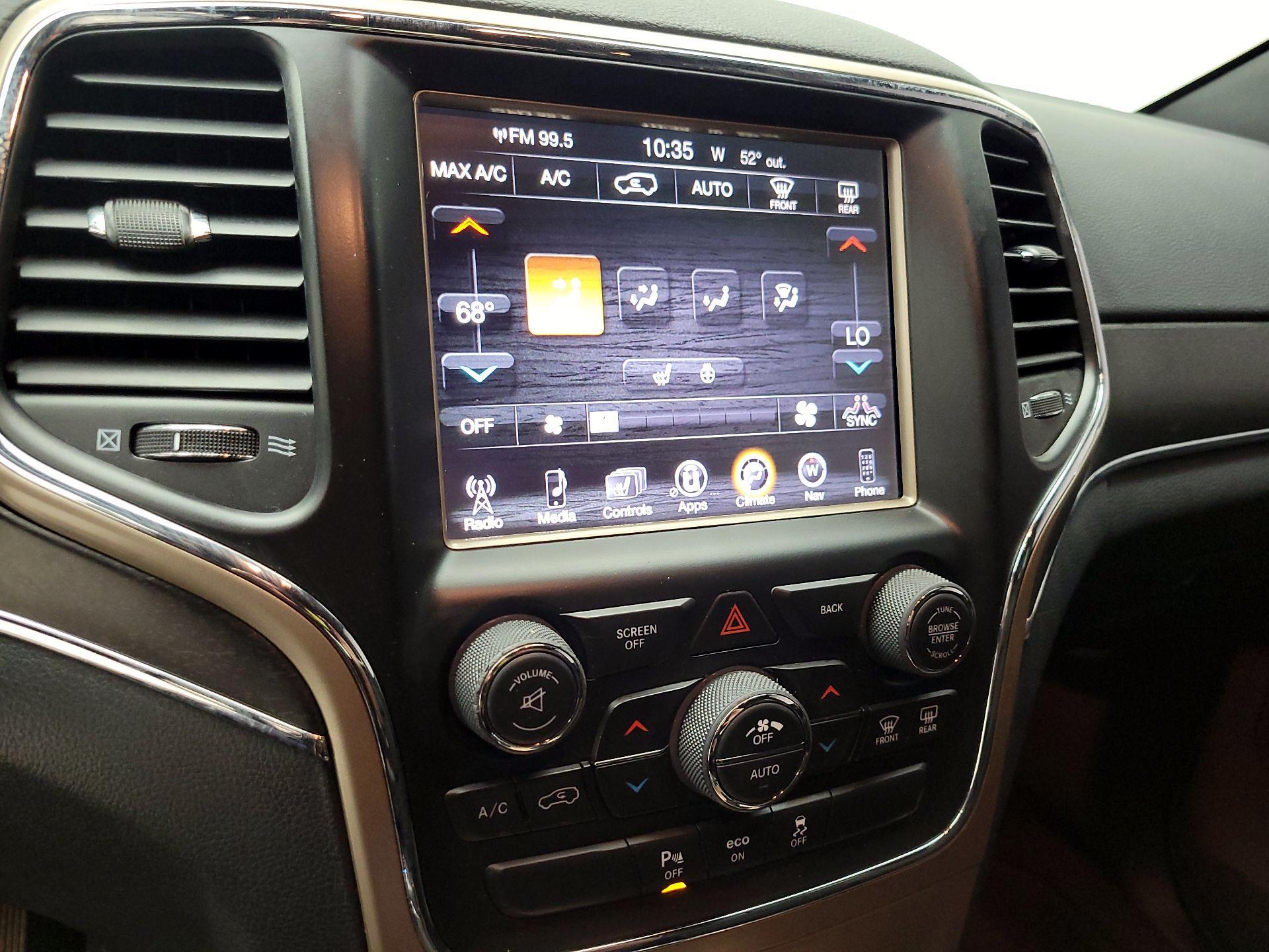 Thumbnail: 2015 Jeep Grand Cherokee - 17