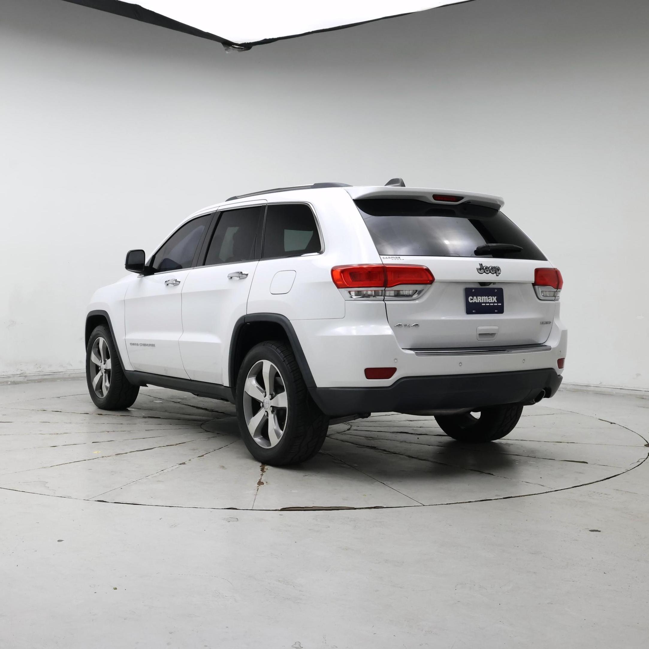 Thumbnail: 2015 Jeep Grand Cherokee - 2