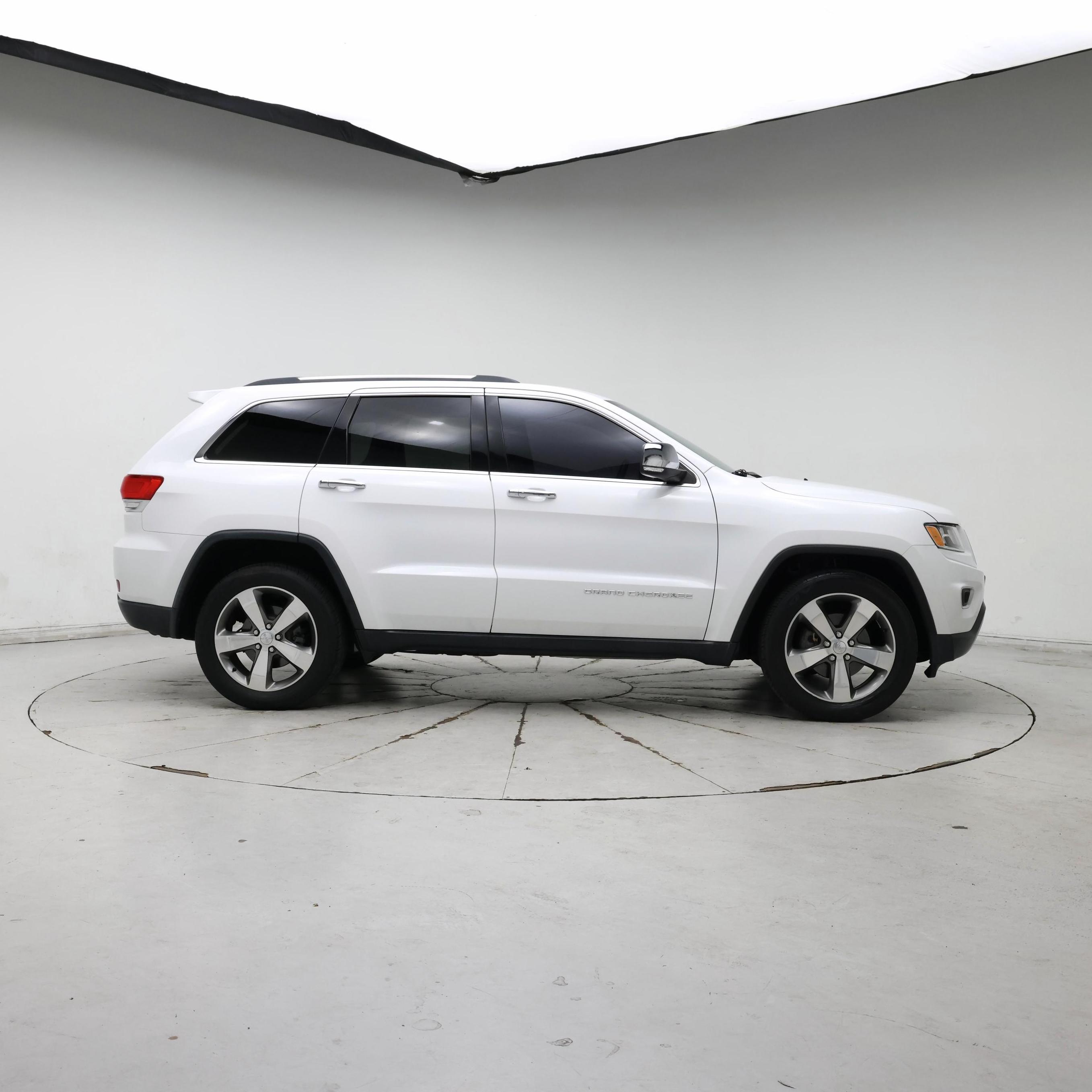 Thumbnail: 2015 Jeep Grand Cherokee - 7