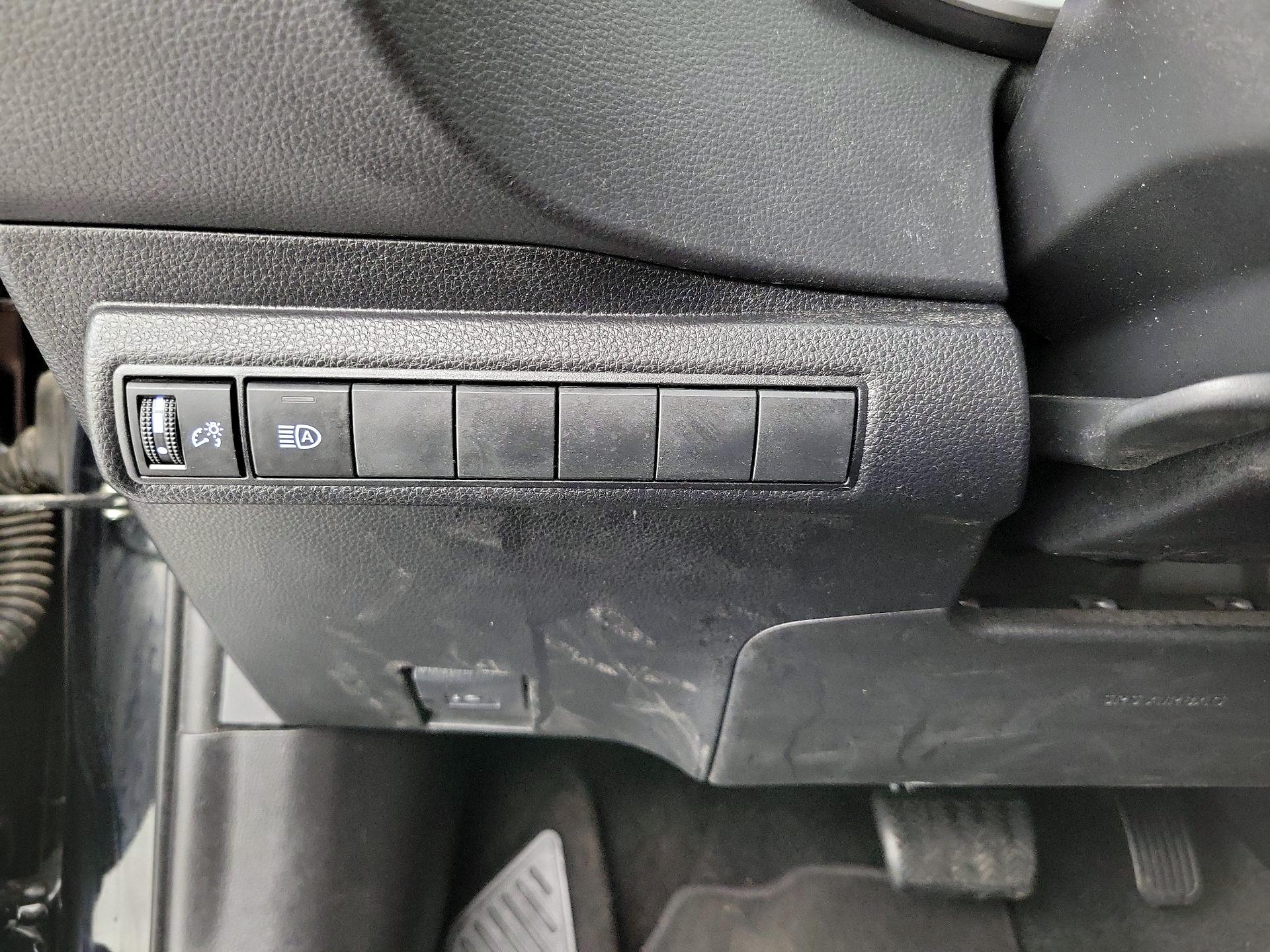 Thumbnail: 2022 Toyota Corolla - 13