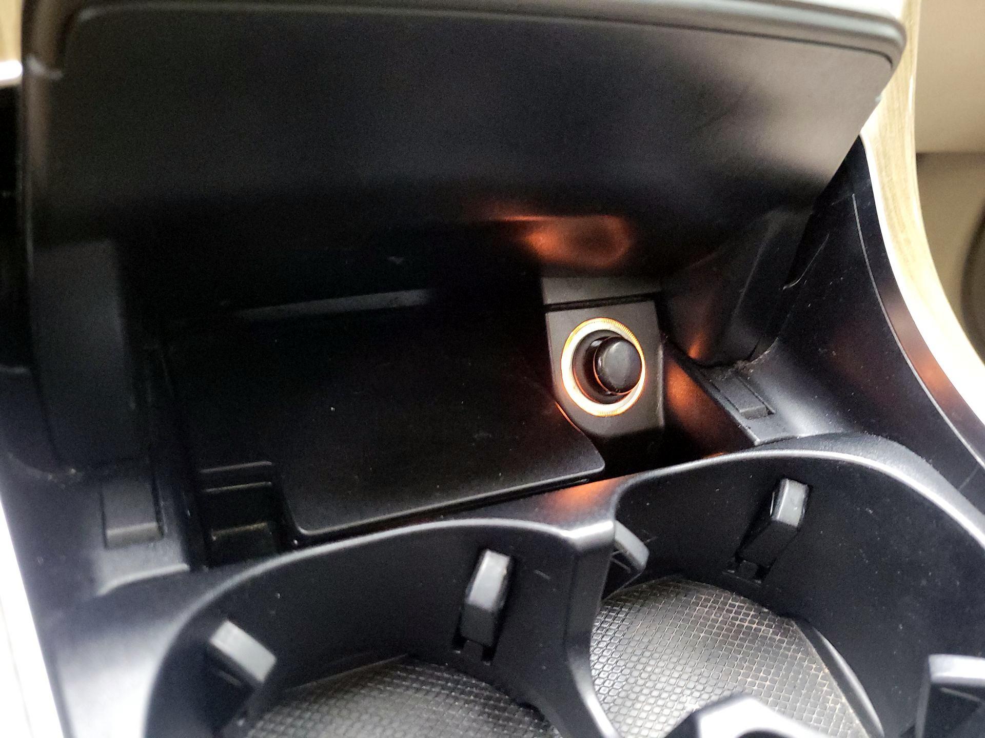 Thumbnail: 2018 Mercedes-Benz GLC - 19