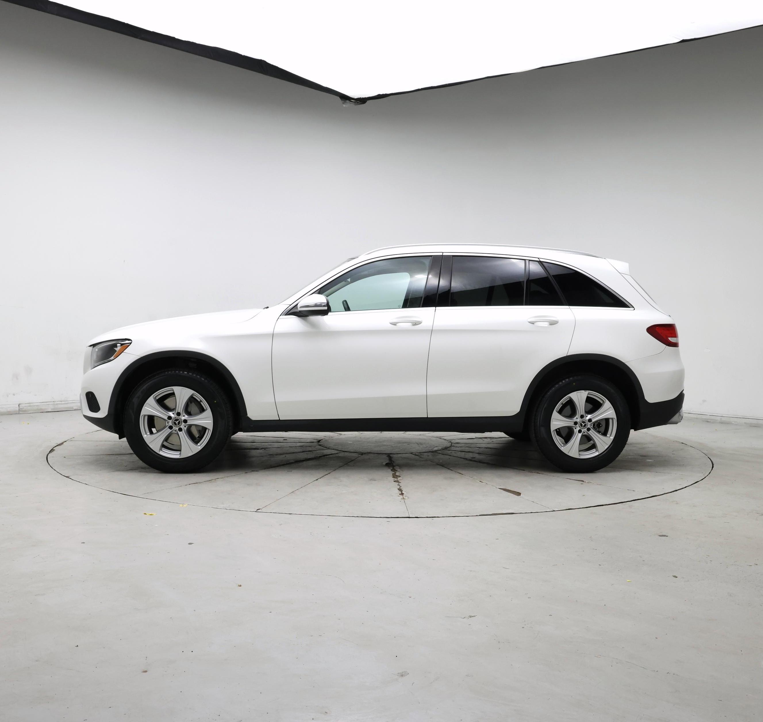 Thumbnail: 2018 Mercedes-Benz GLC - 3