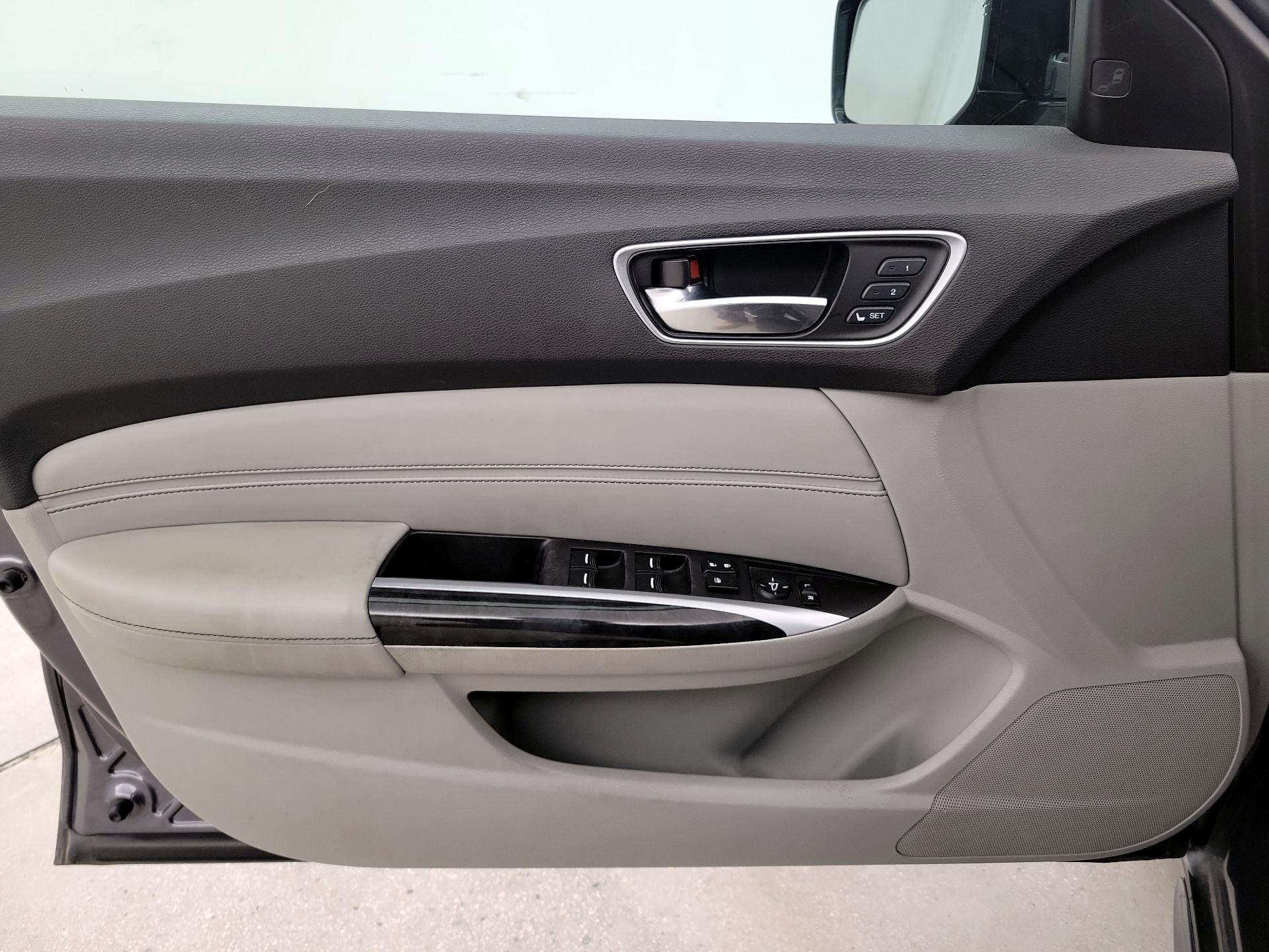 Thumbnail: 2019 Acura TLX - 12