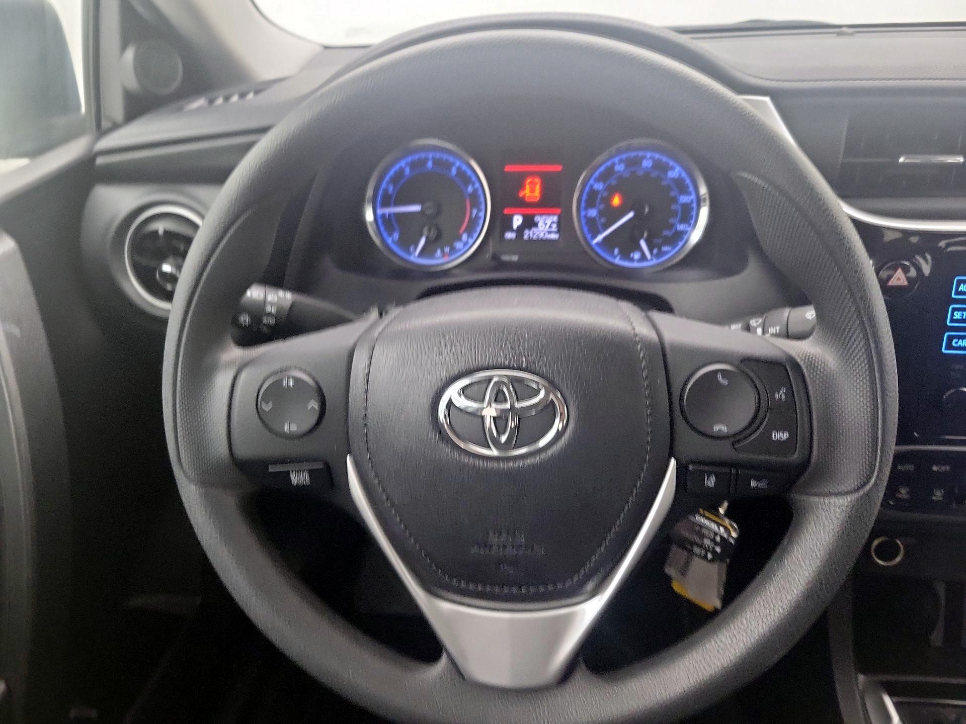 Thumbnail: 2018 Toyota Corolla - 10