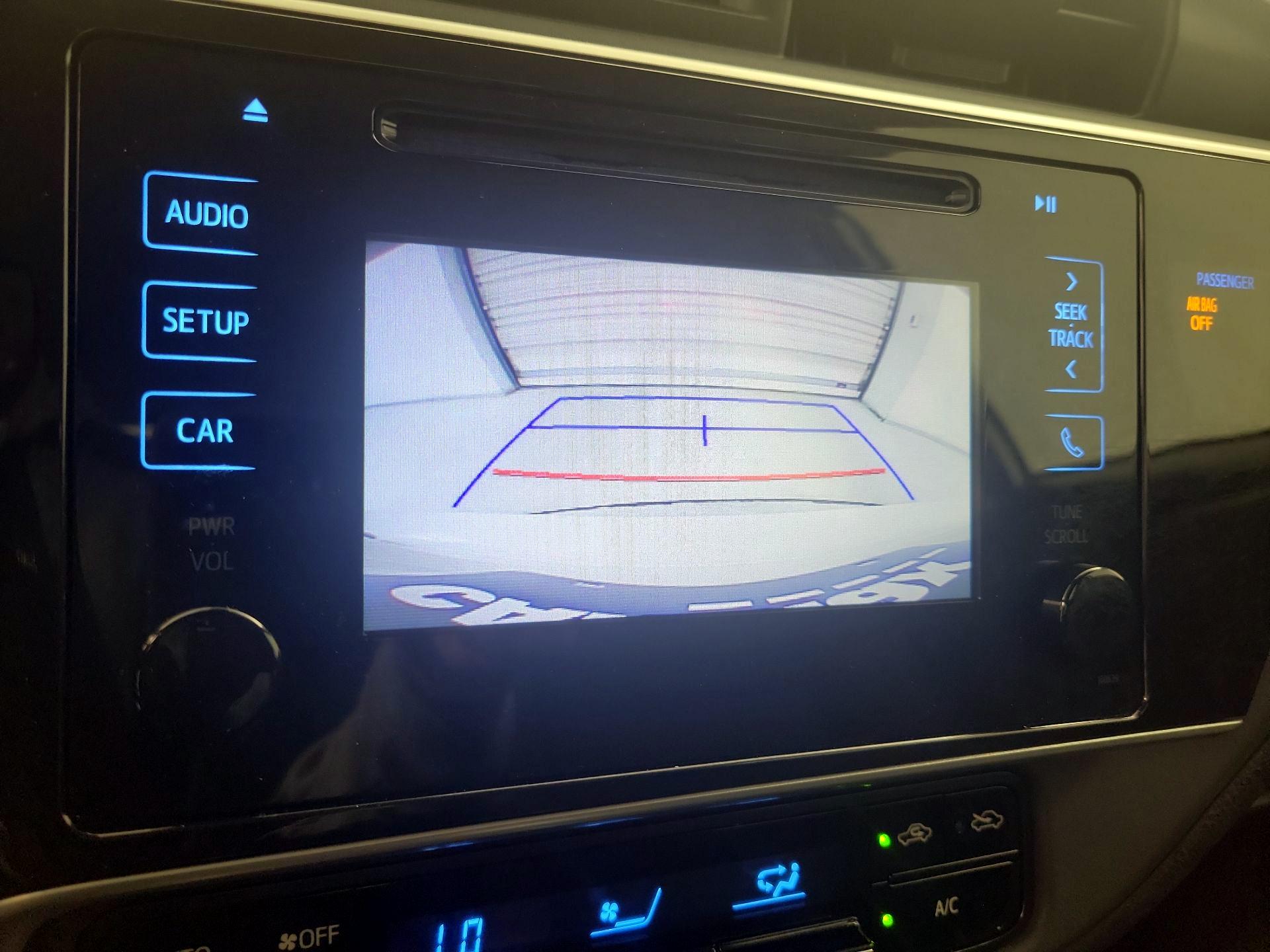 Thumbnail: 2018 Toyota Corolla - 14