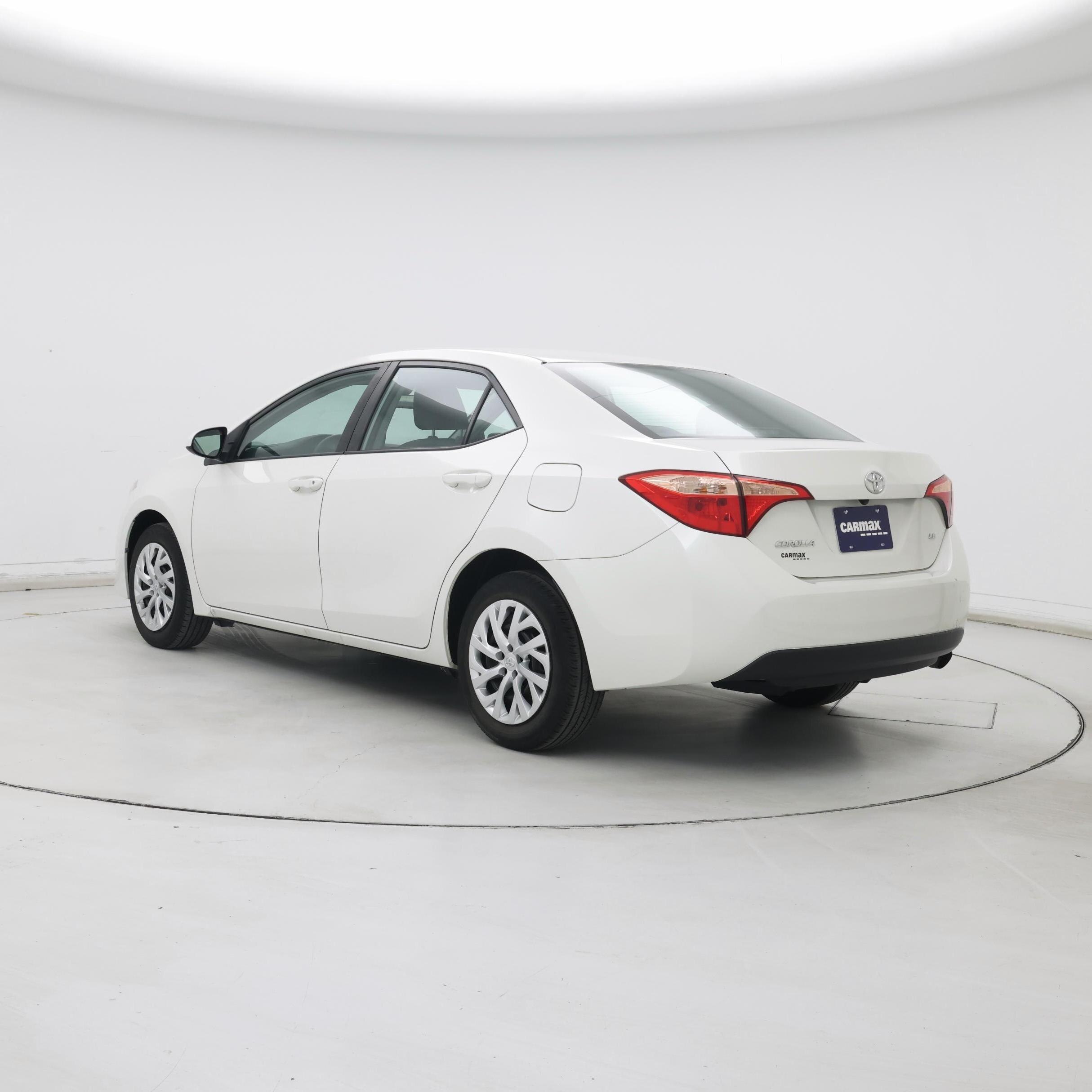 Thumbnail: 2018 Toyota Corolla - 2